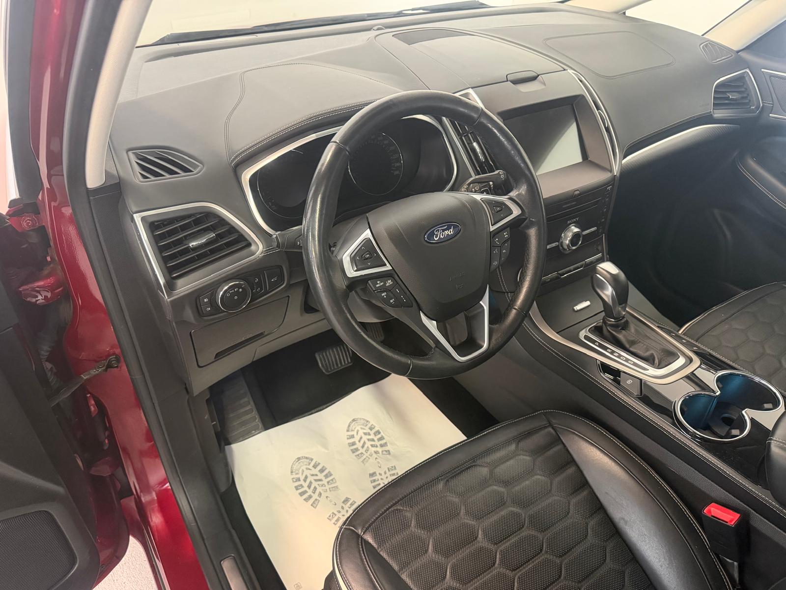 FORD S-Max 2.0 TDCi Vignale AWD PowerShift-image-16