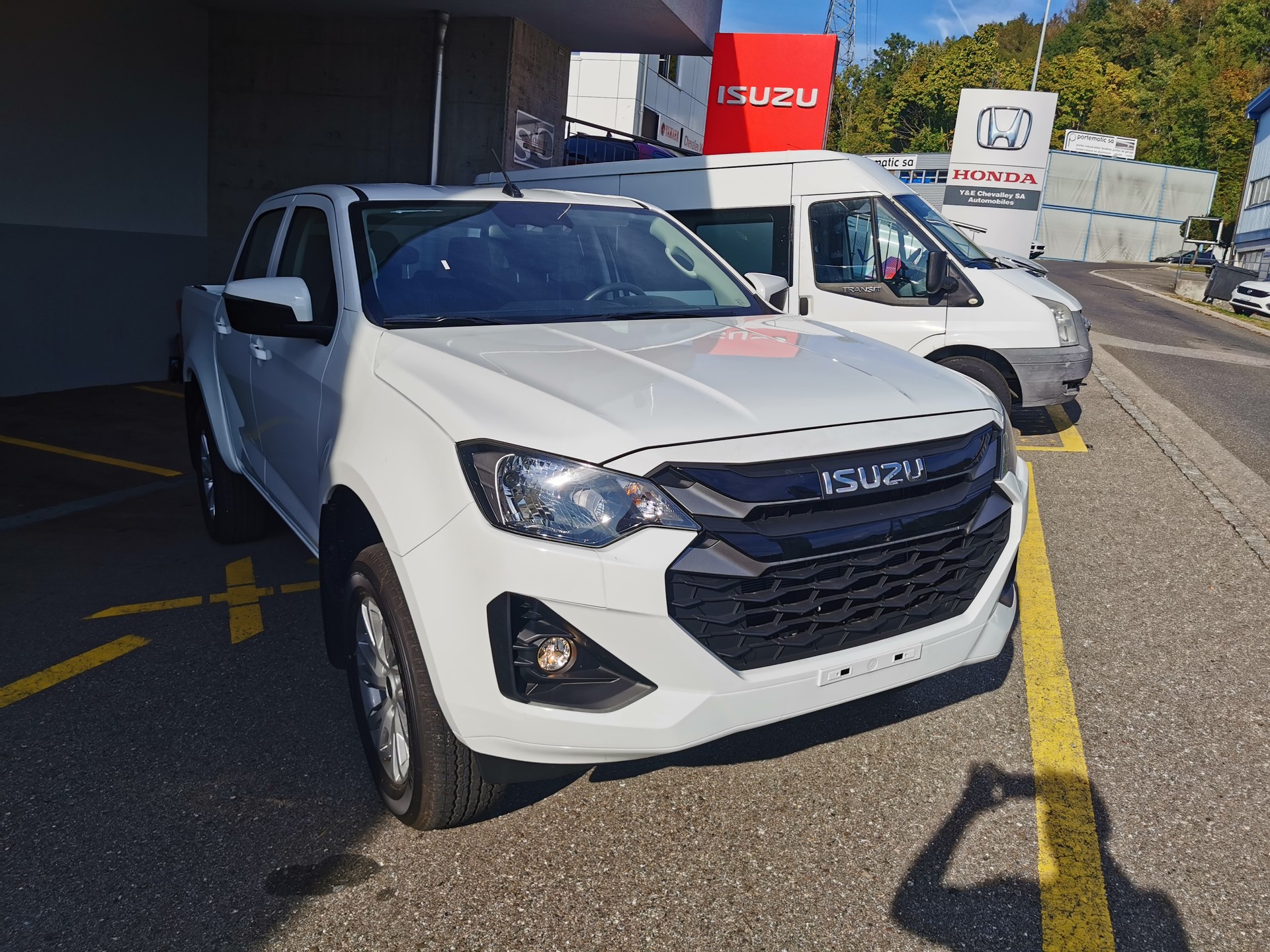 ISUZU D-MAX 1.9 CC N60BB+ 4x4-image-1