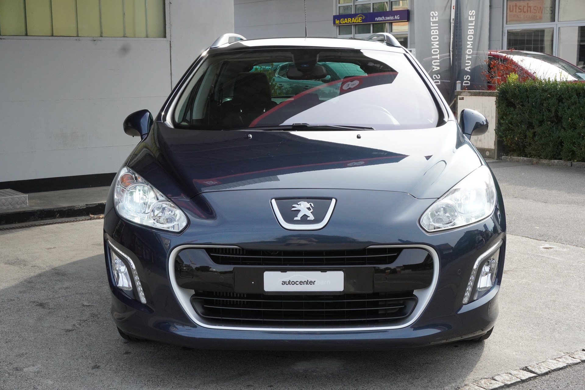 PEUGEOT 308 SW 1.6 16V Turbo Allure Automatic-image-2