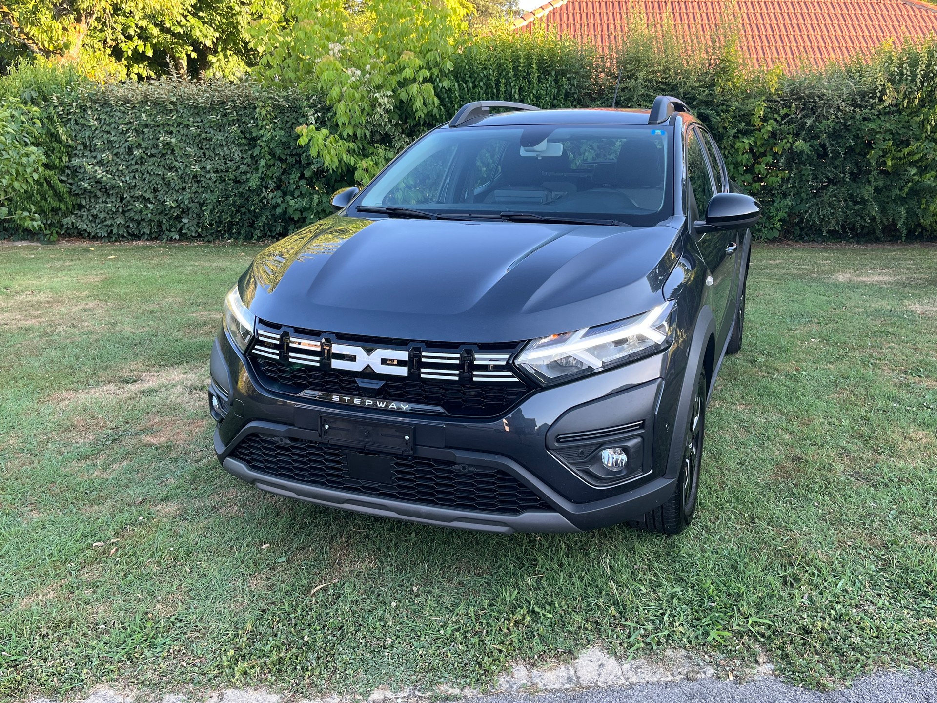 DACIA 1.0 TCe Stepway Expression-image-1
