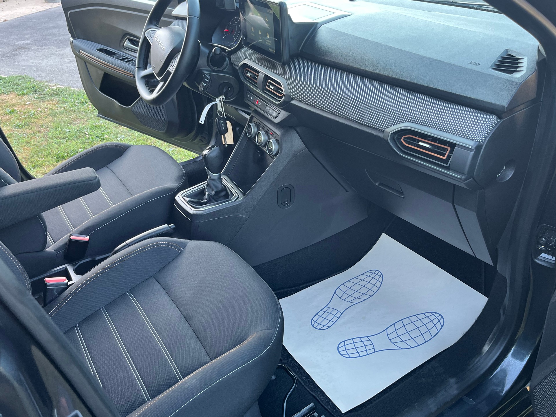 DACIA 1.0 TCe Stepway Expression-image-4