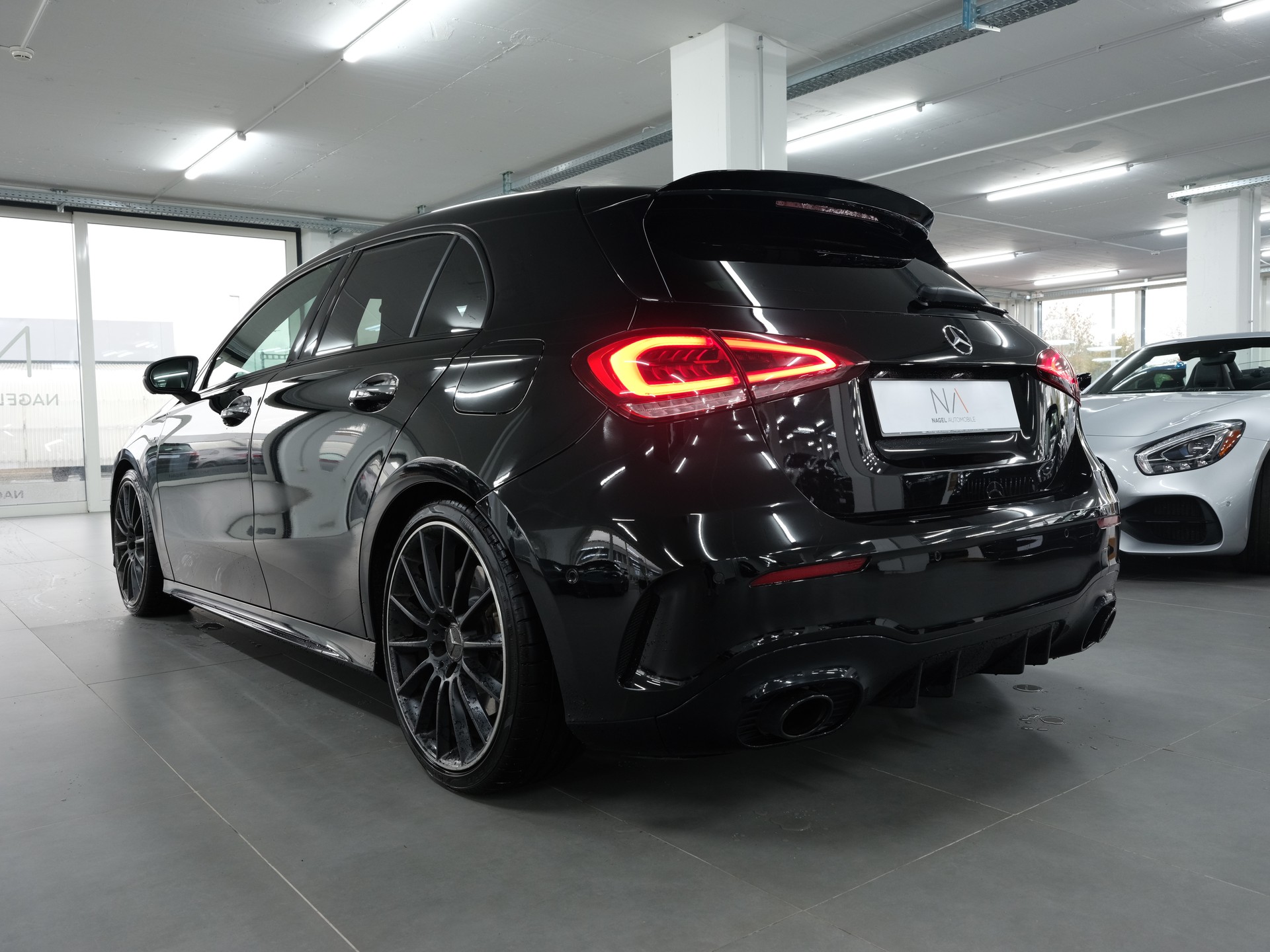 MERCEDES-BENZ A 35 AMG 4Matic Edition 1 Speedshift *Burmester* *360 Kamera* *AMG Performance*-image-5