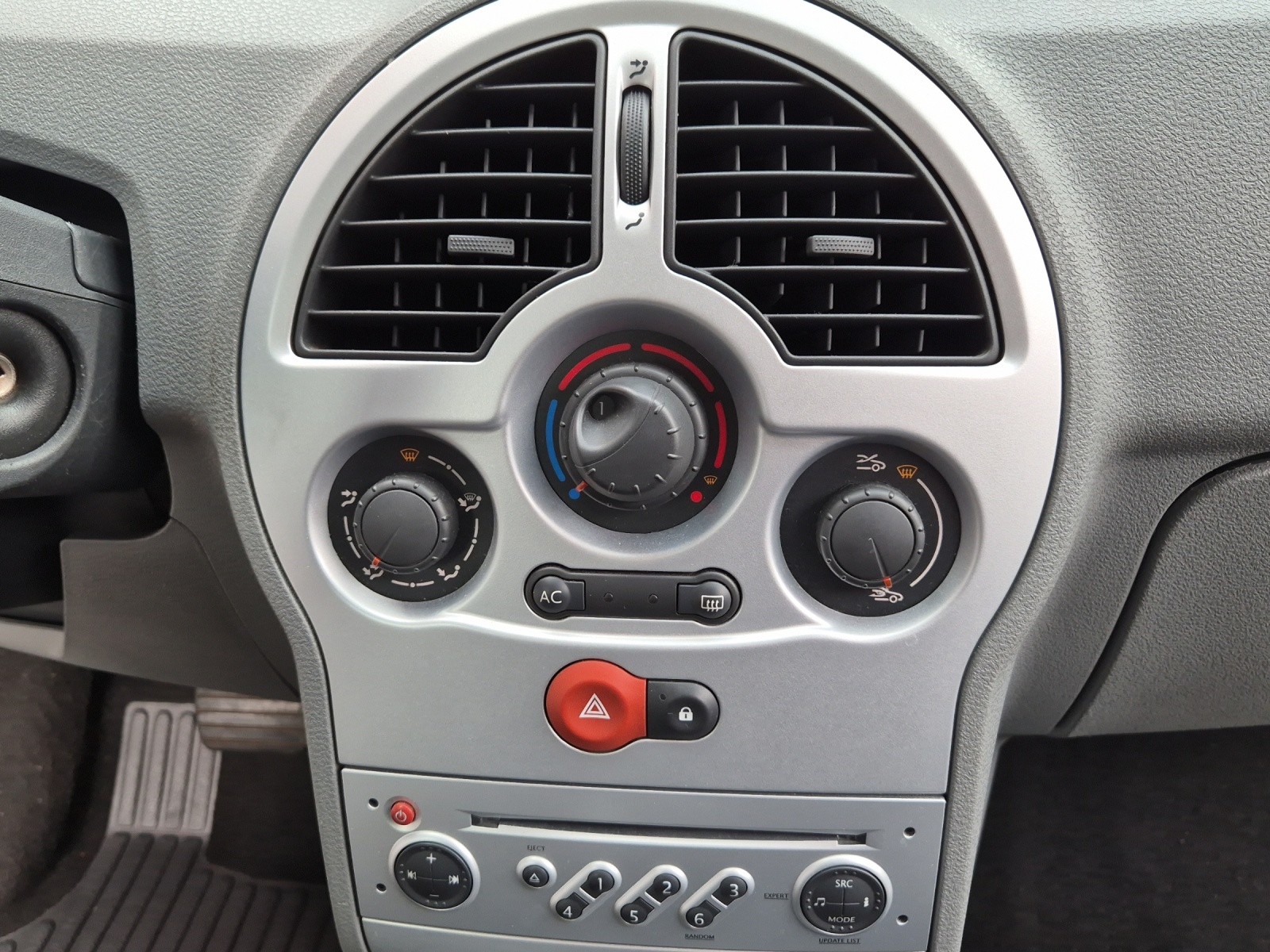 RENAULT Modus 1.6 16V Dynamique Automatic-image-11