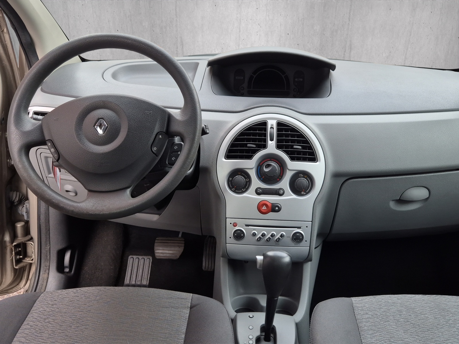 RENAULT Modus 1.6 16V Dynamique Automatic-image-10