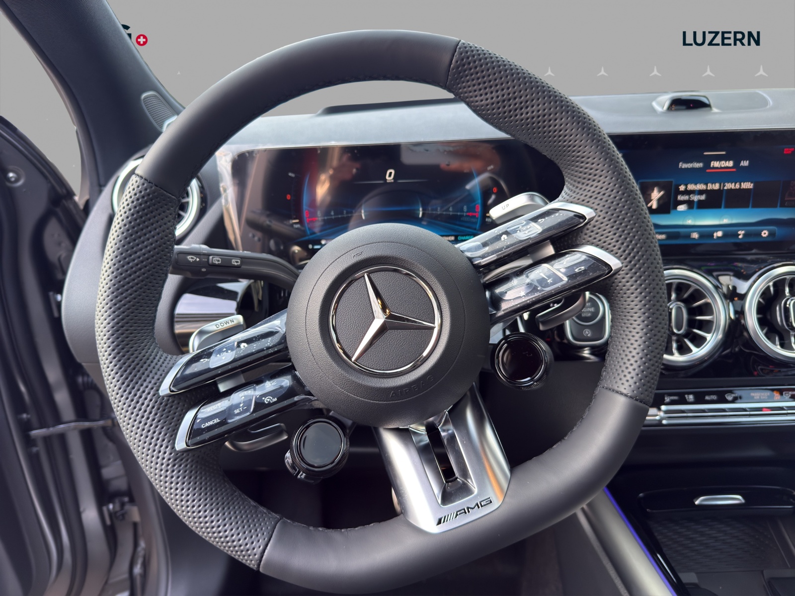 MERCEDES-BENZ GLA AMG 35 4Matic 8G-DCT-image-9