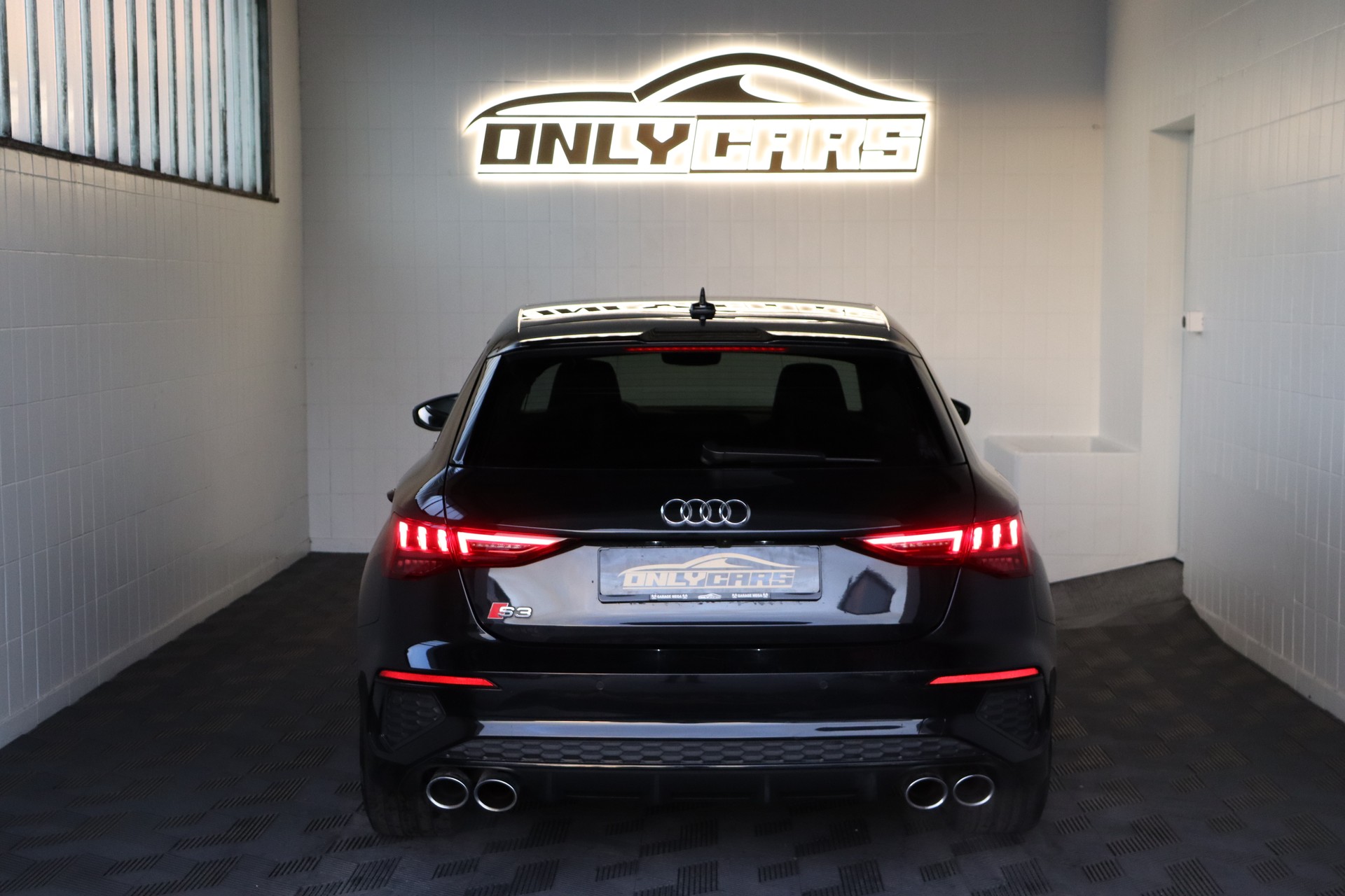 AUDI S3 Sportback 2.0 TFSI quattro S-tronic-image-8