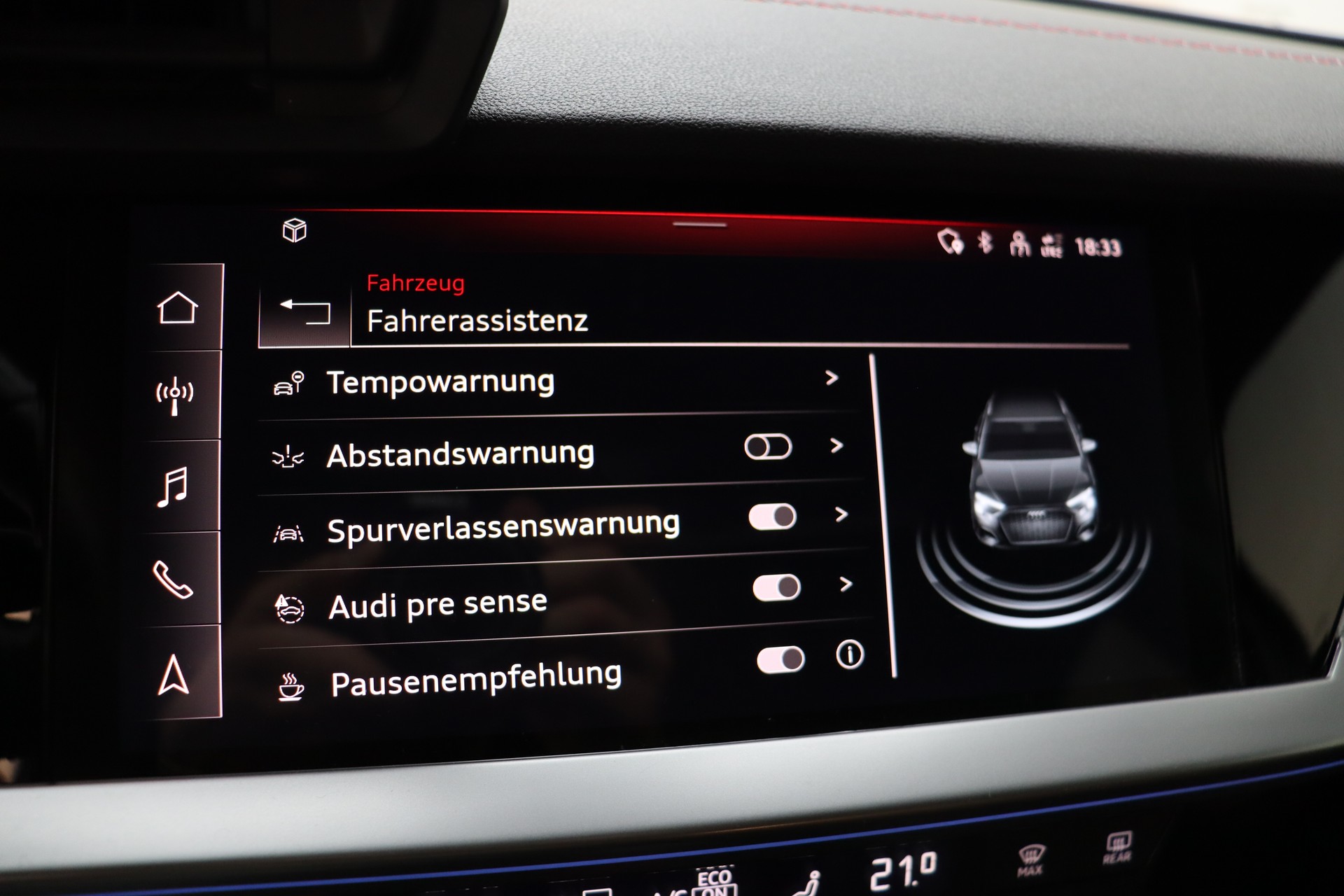 AUDI S3 Sportback 2.0 TFSI quattro S-tronic-image-23