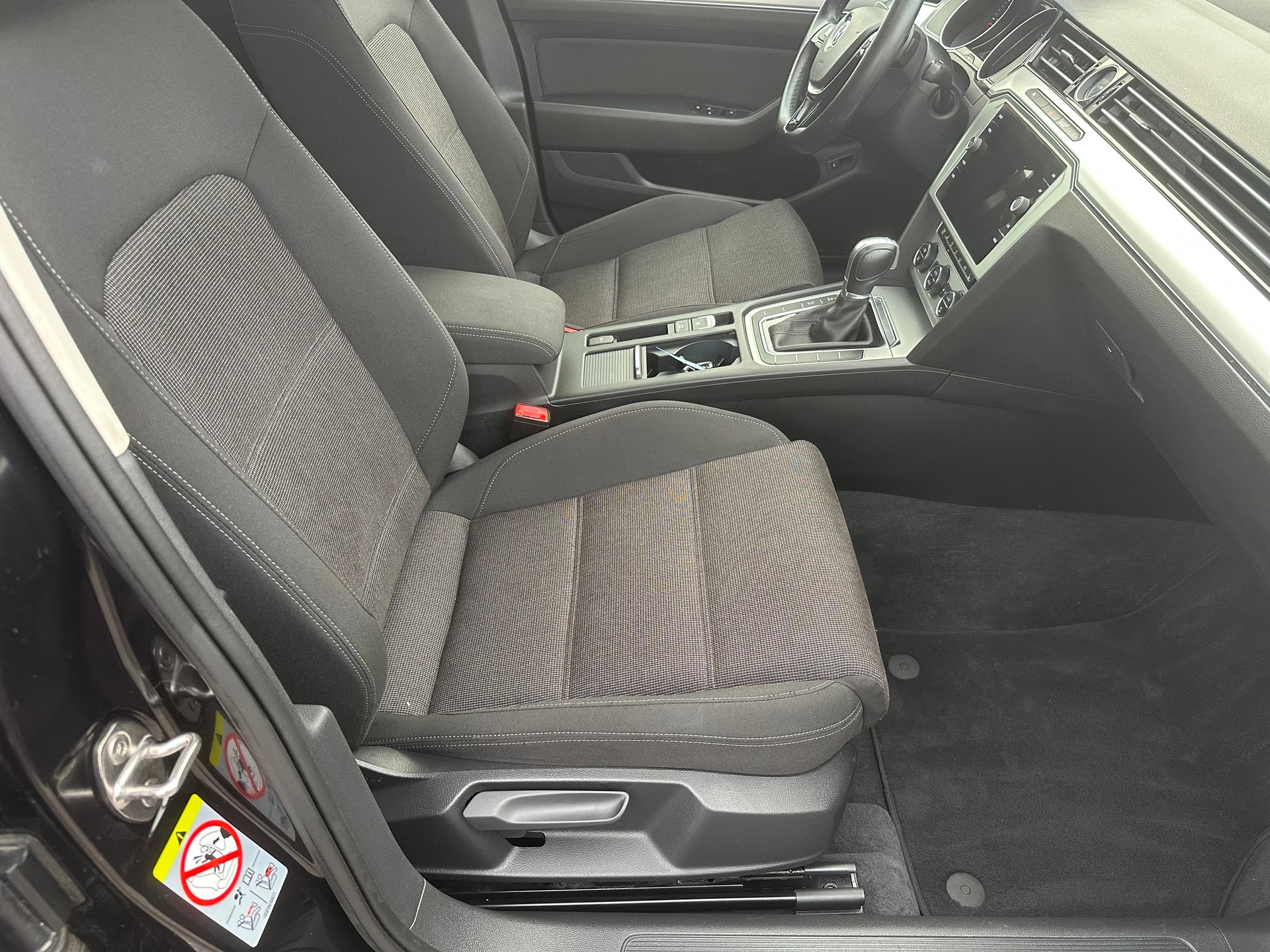 VW Passat Variant 2.0 TDI BMT Comfortline DSG-image-5