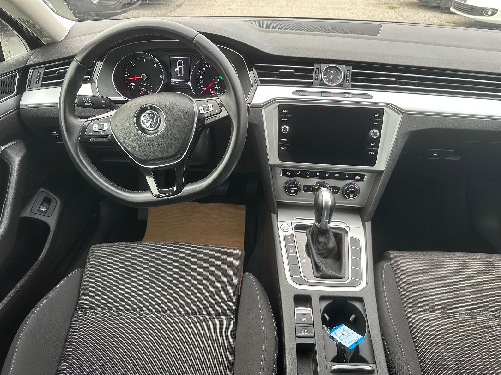 VW Passat Variant 2.0 TDI BMT Comfortline DSG-image-8