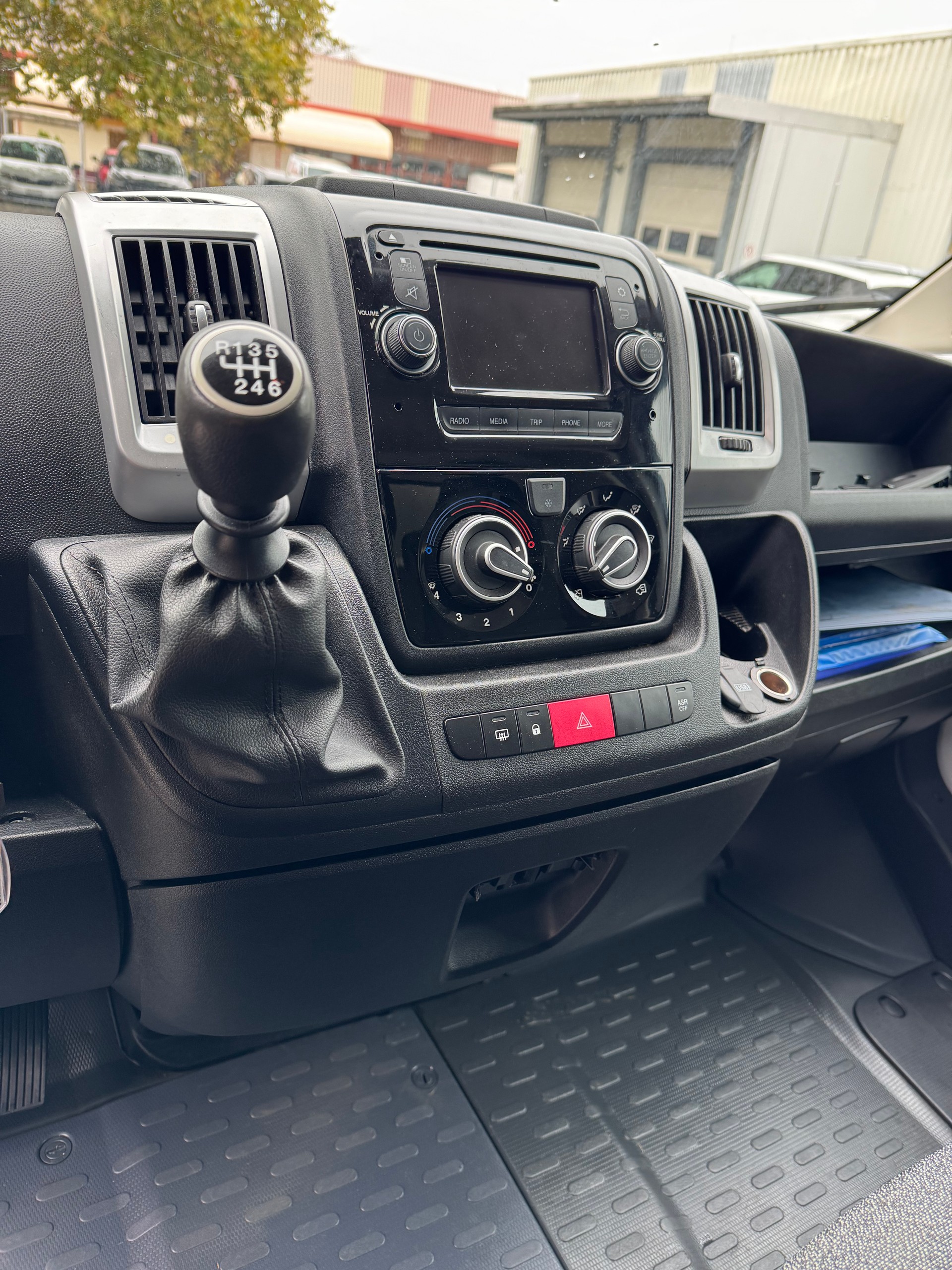 FIAT Ducato 35 2.3 MJ-image-9