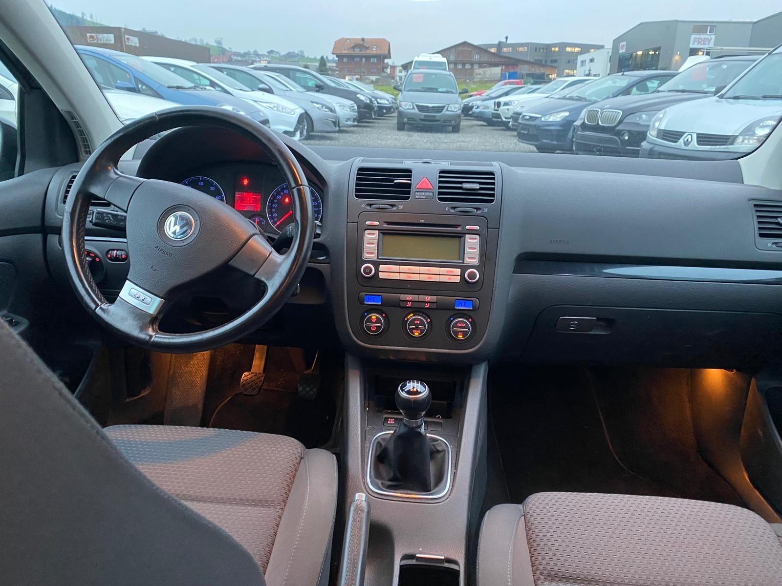 VW Golf 1.4 TSI GT Sport-image-8