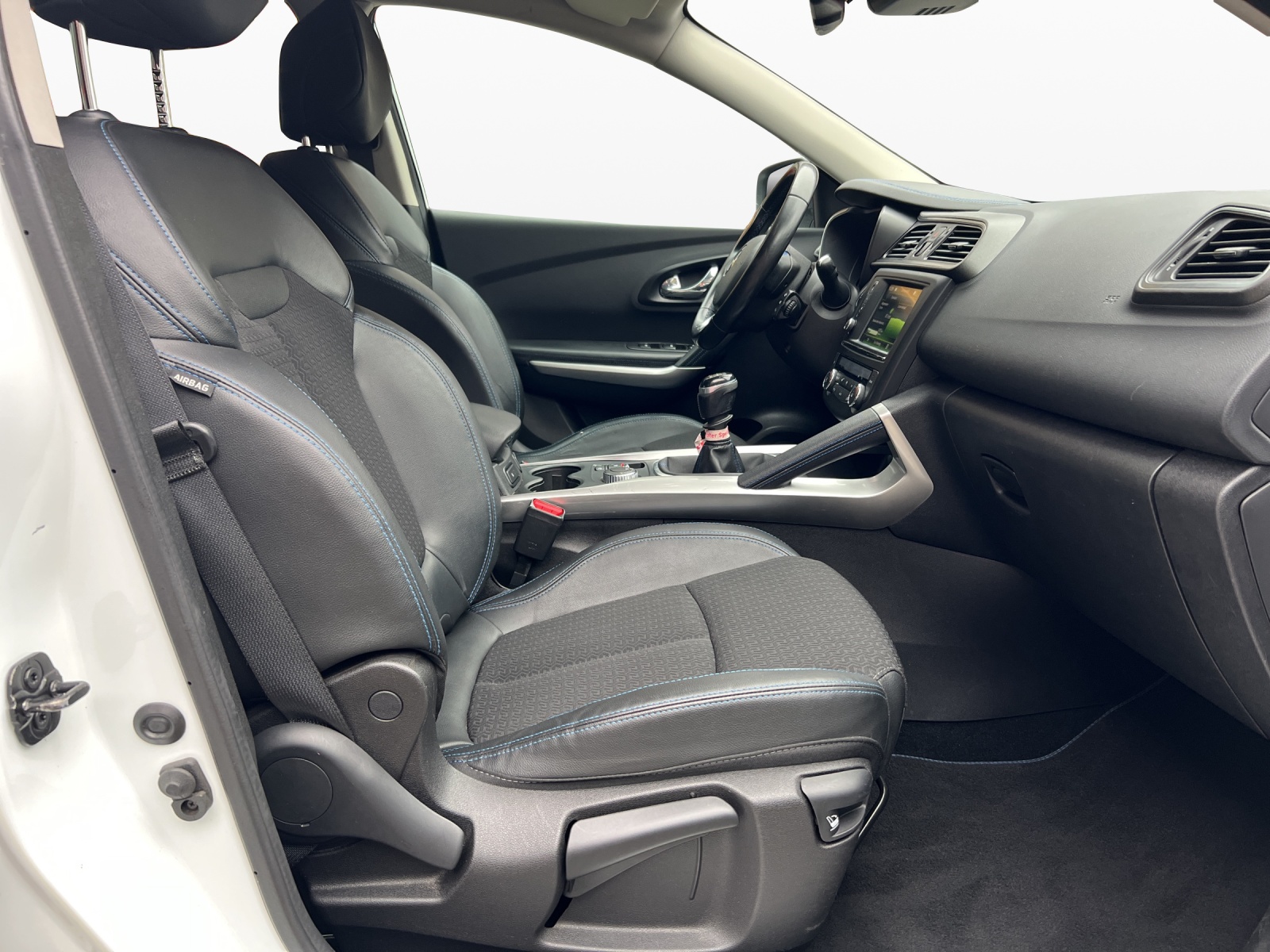 RENAULT Kadjar 1.6 dCi Intens 4x4-image-13