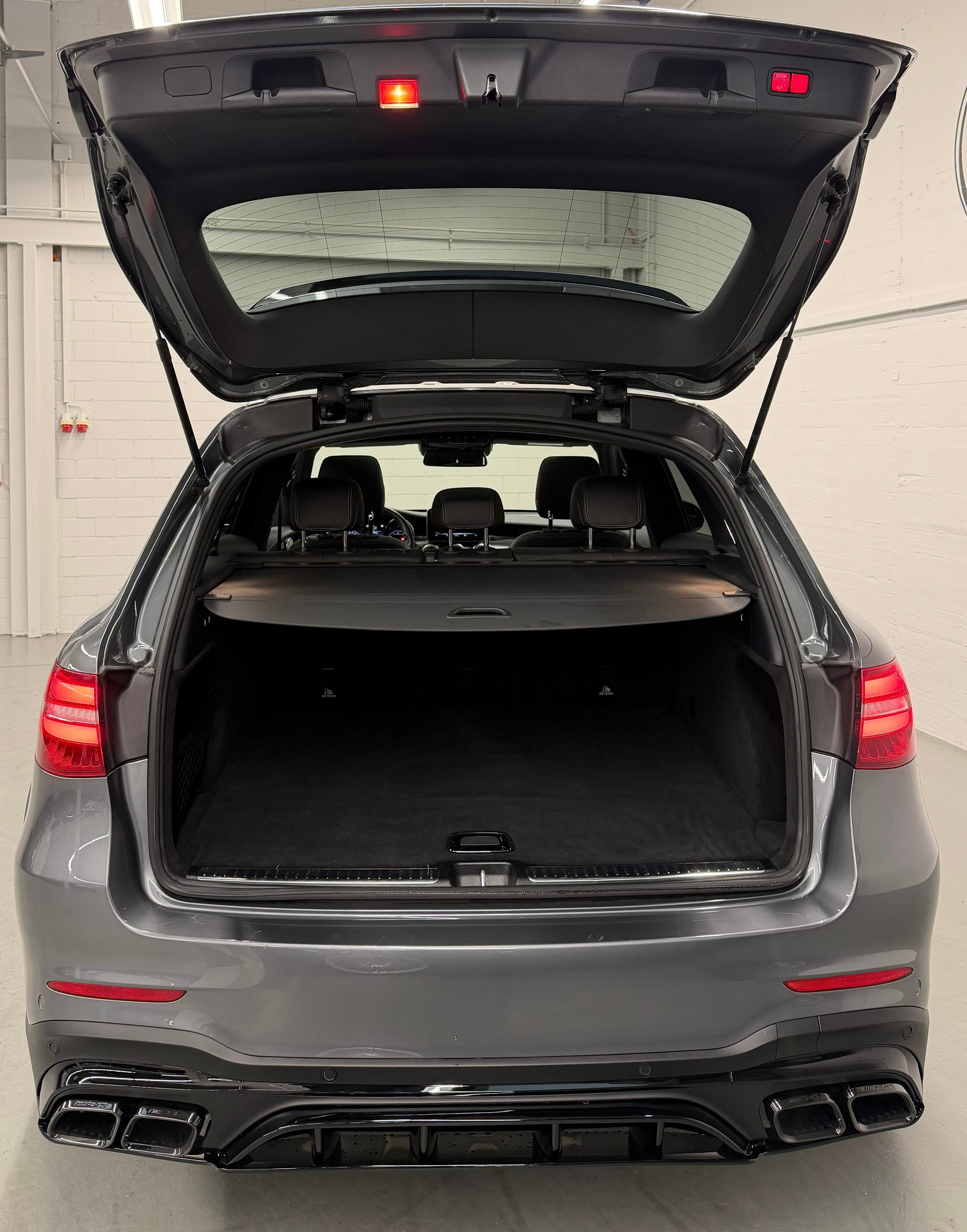 MERCEDES-BENZ GLC 43 AMG "GLC 63S AMG Bodykit" Limited Grey Performance 4Matic 9G-Tronic 420PS-image-9