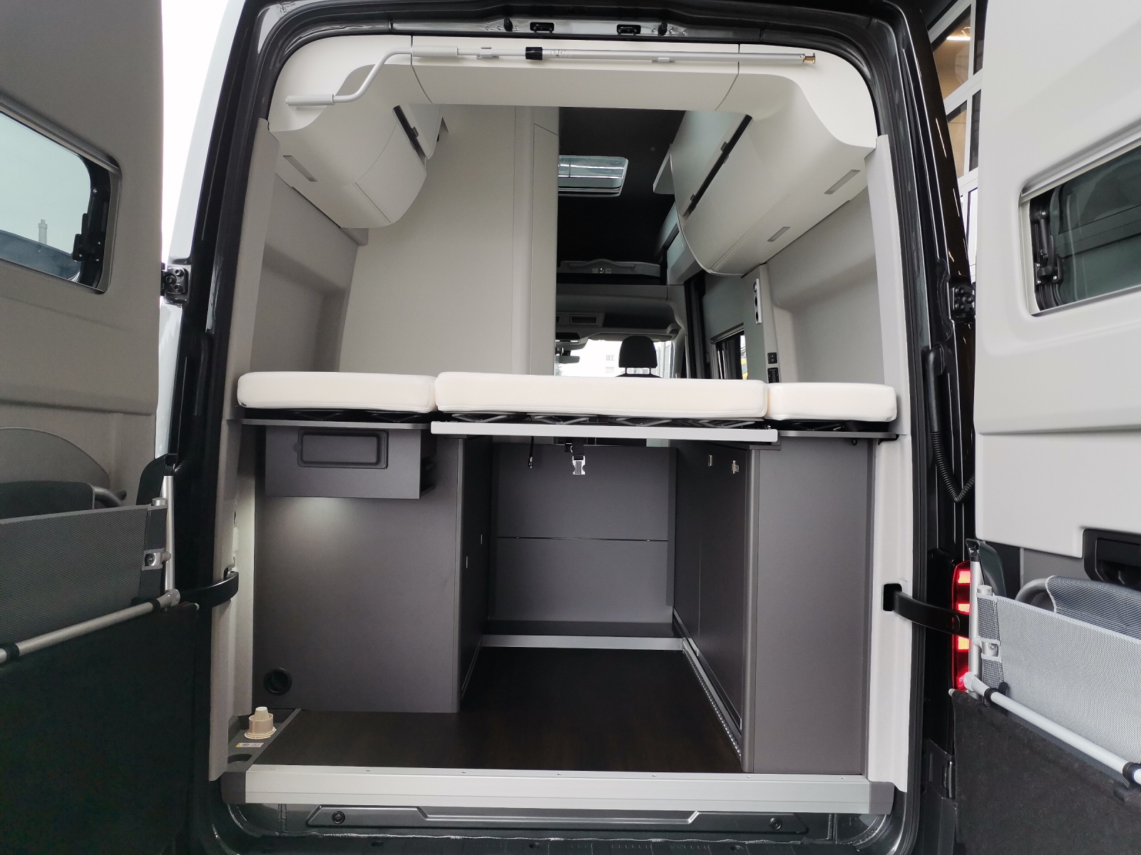 VW Grand California 4490 2.0 BI-TDI 163-image-10