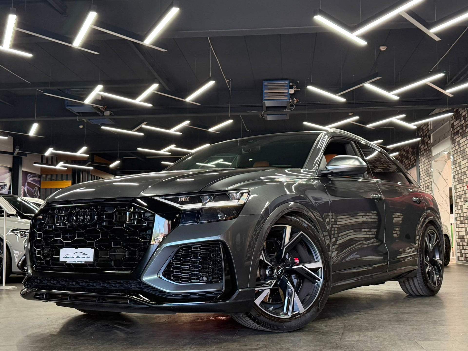 AUDI RSQ8 quattro tiptronic-image-0