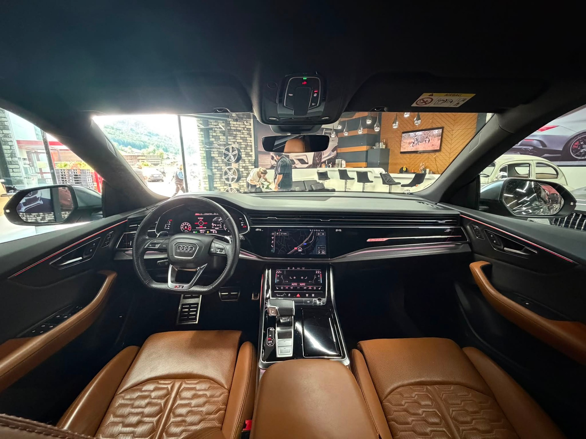AUDI RSQ8 quattro tiptronic-image-25