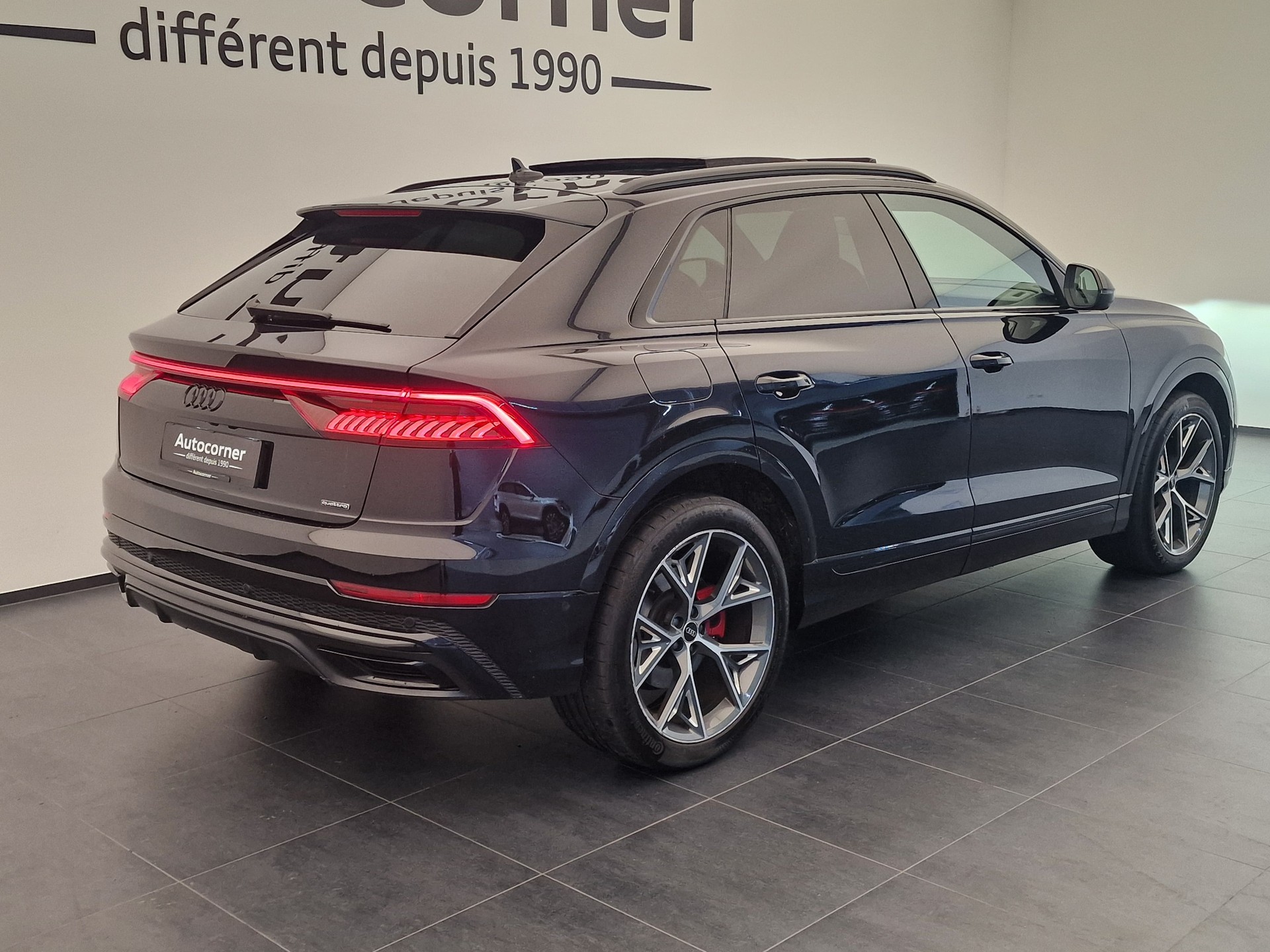 AUDI Q8 55 TFSI e quattro PHEV tiptronic-image-6