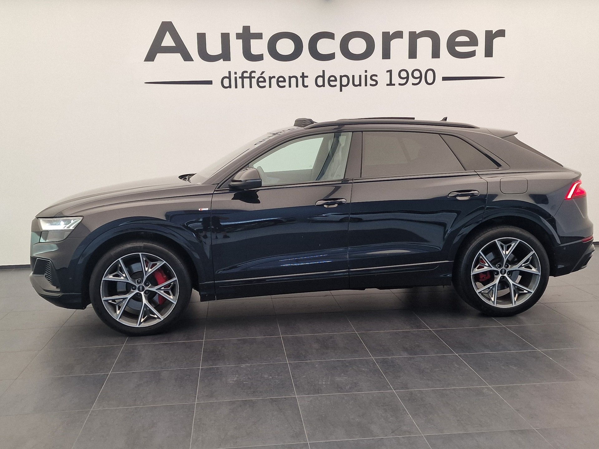 AUDI Q8 55 TFSI e quattro PHEV tiptronic-image-1