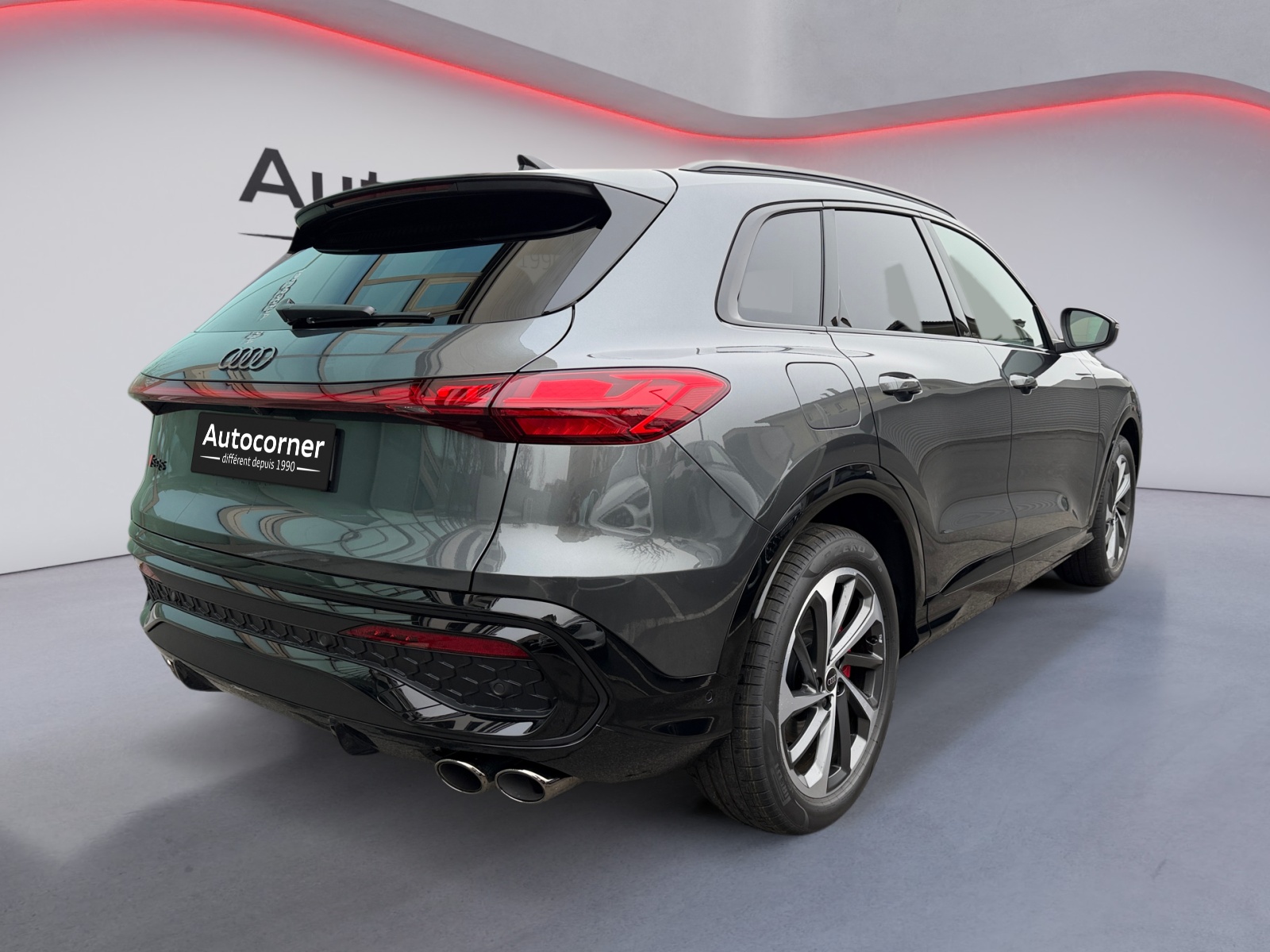 AUDI SQ5 TFSI quattro S-tronic-image-4