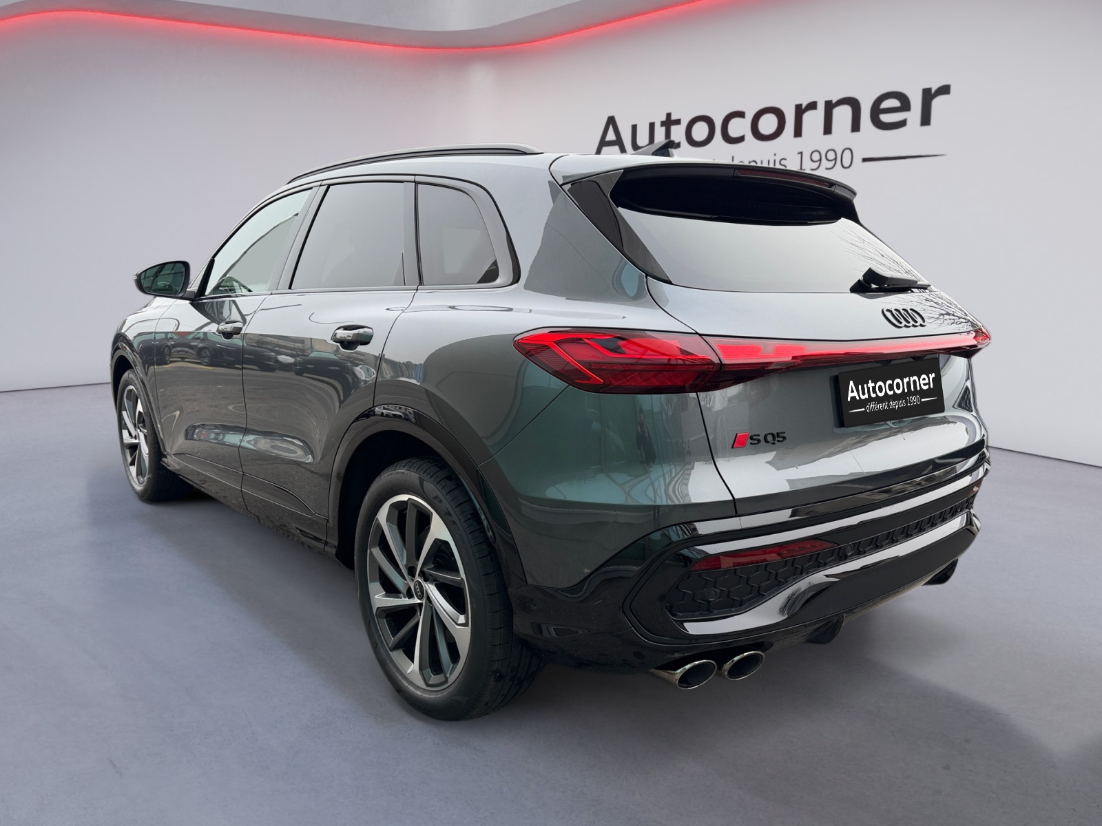 AUDI SQ5 TFSI quattro S-tronic-showroom-element-2