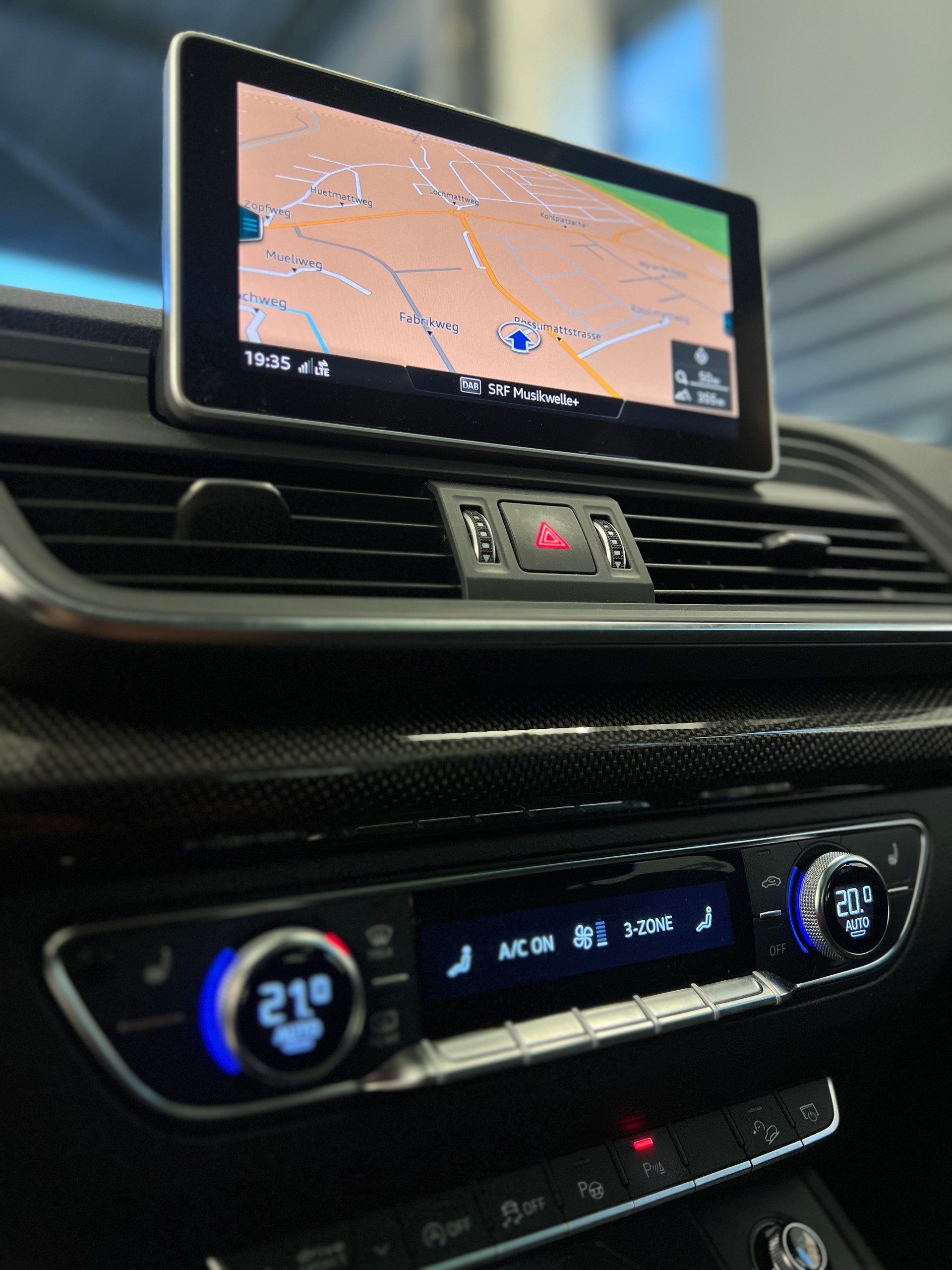 AUDI SQ5 3.0 TFSI quattro S-tronic-image-14