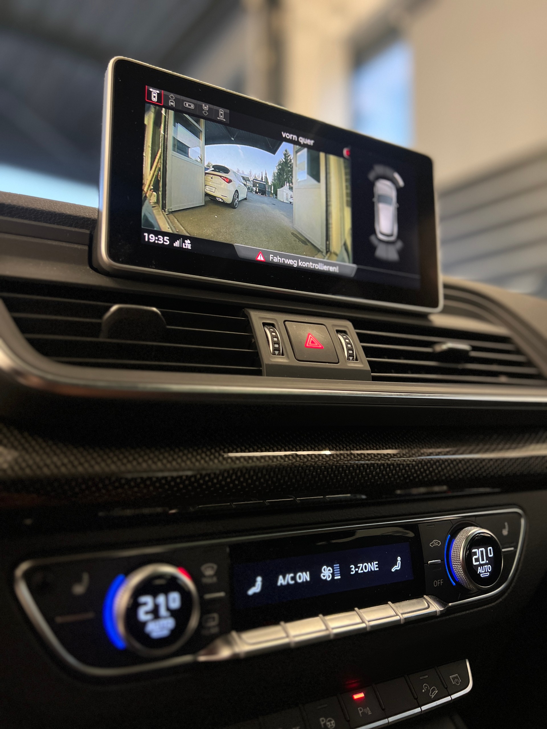 AUDI SQ5 3.0 TFSI quattro S-tronic-image-13