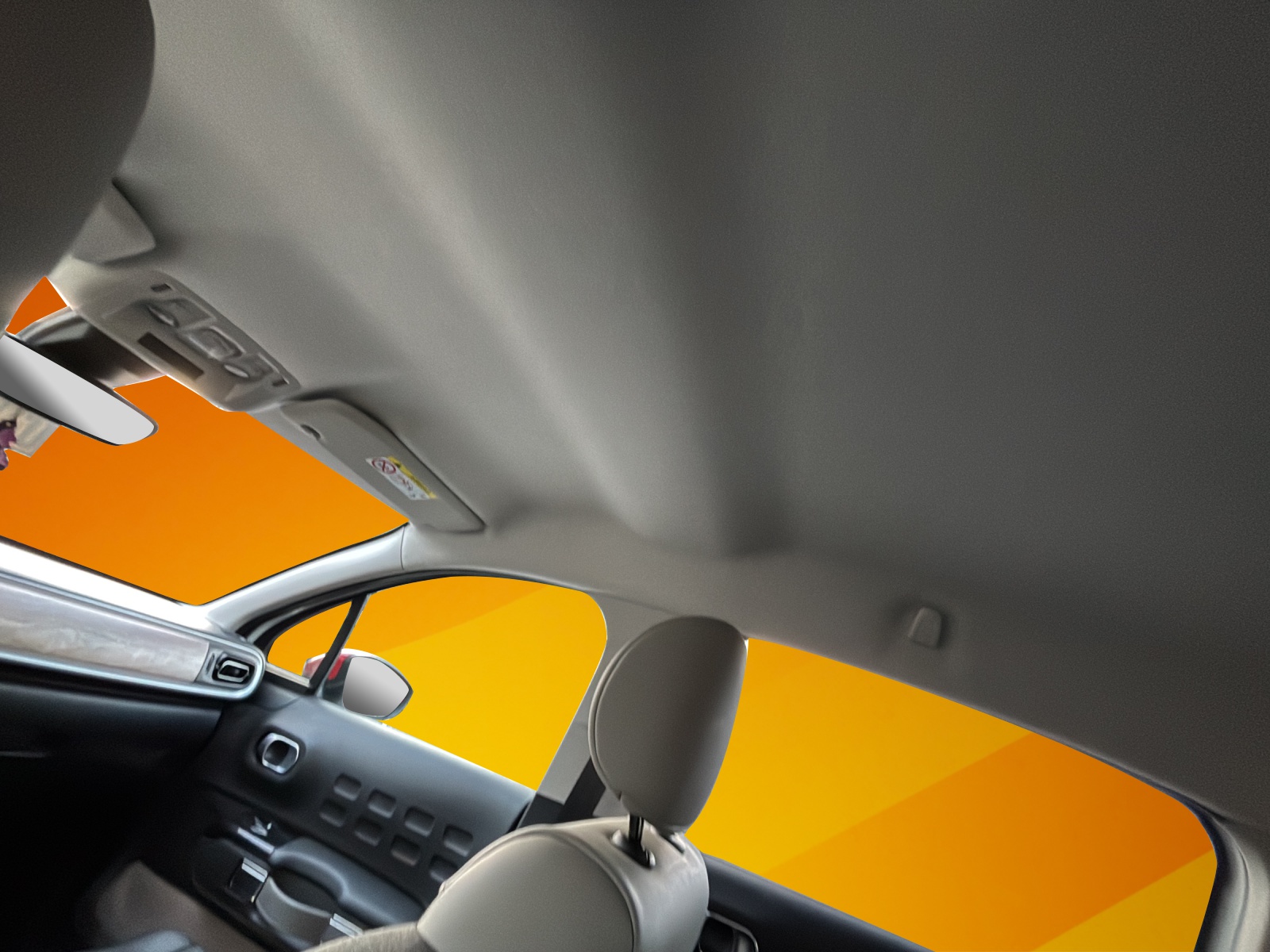 CITROEN C3 1.2i PureTech Shine EAT6-image-13