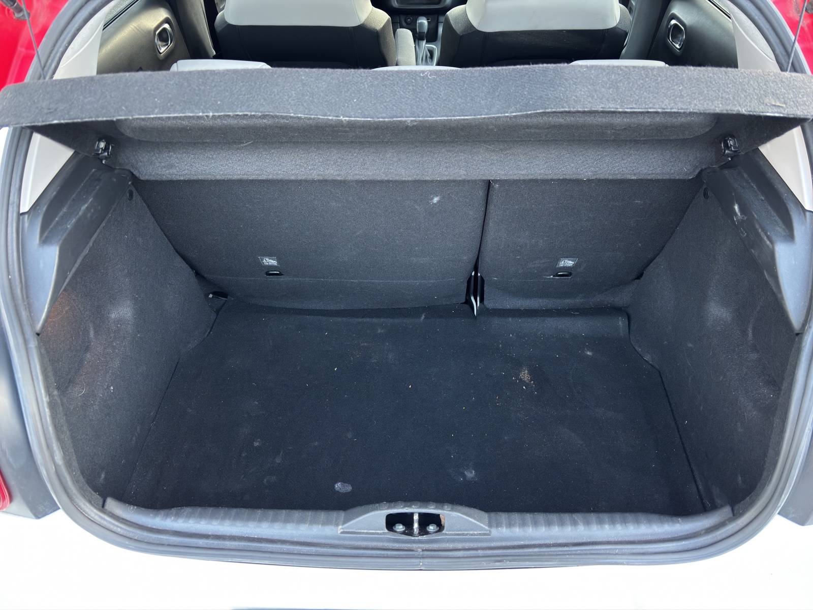 CITROEN C3 1.2i PureTech Shine EAT6-image-12