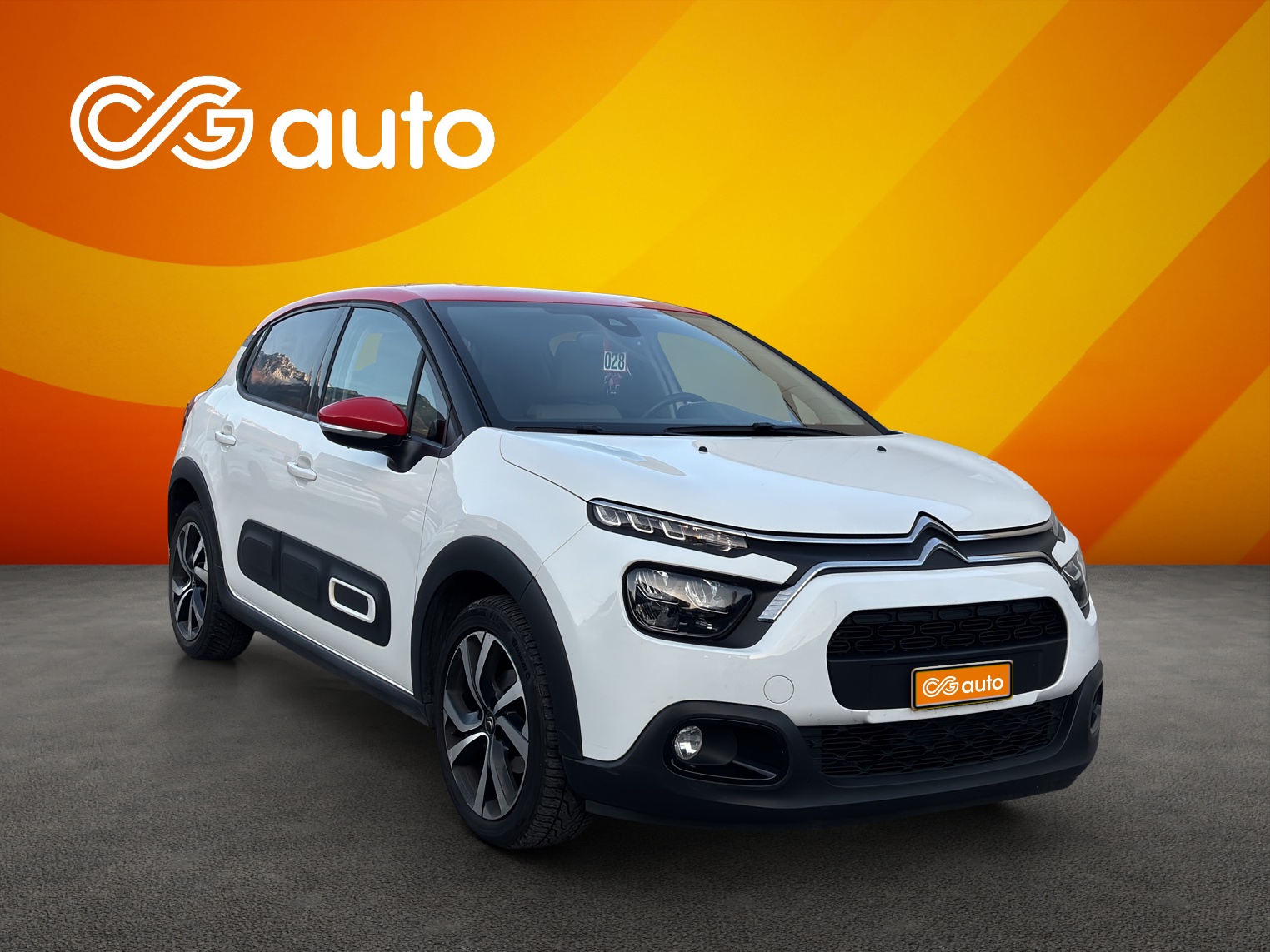 CITROEN C3 1.2i PureTech Shine EAT6-image-1