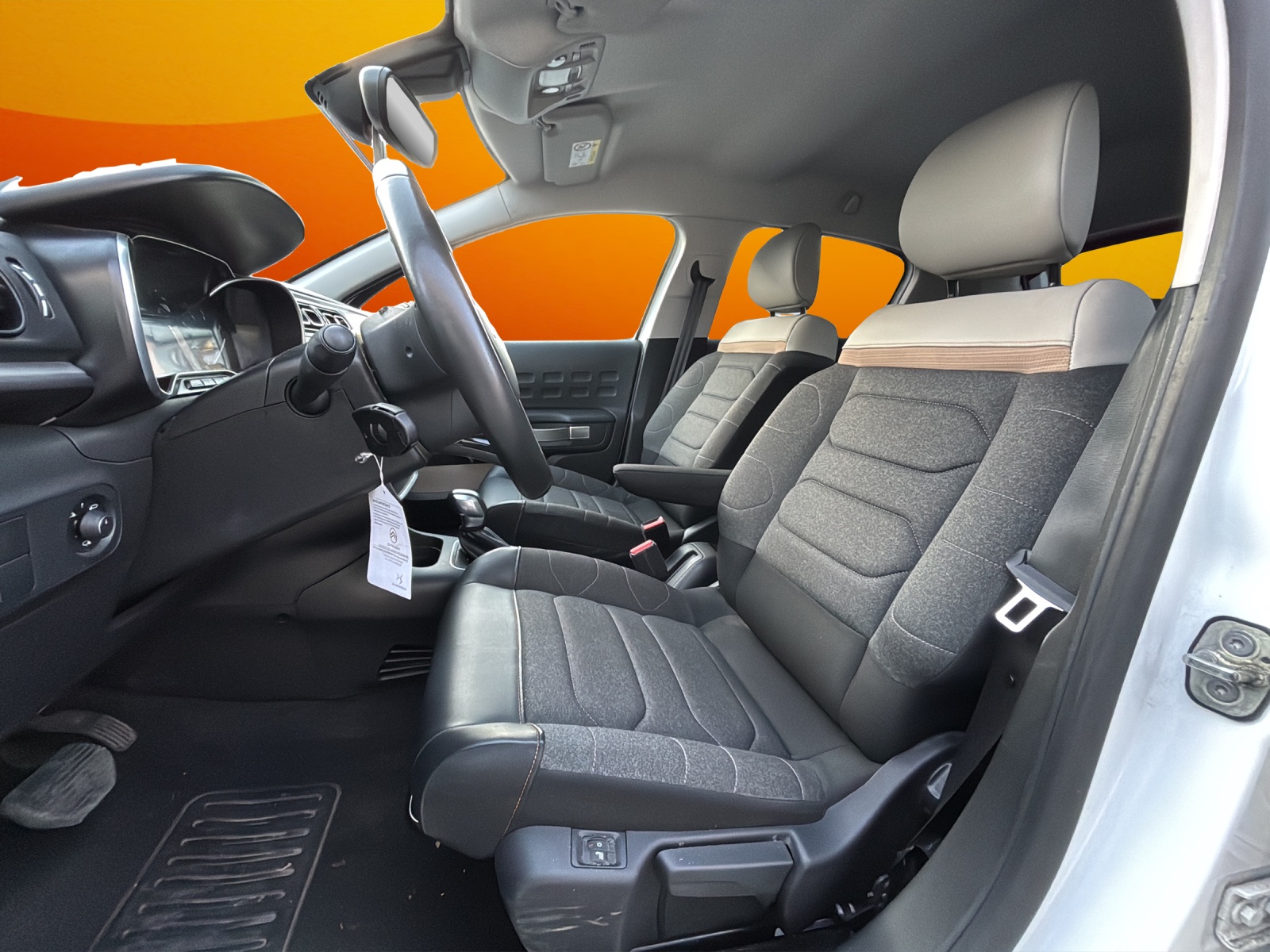 CITROEN C3 1.2i PureTech Shine EAT6-image-9