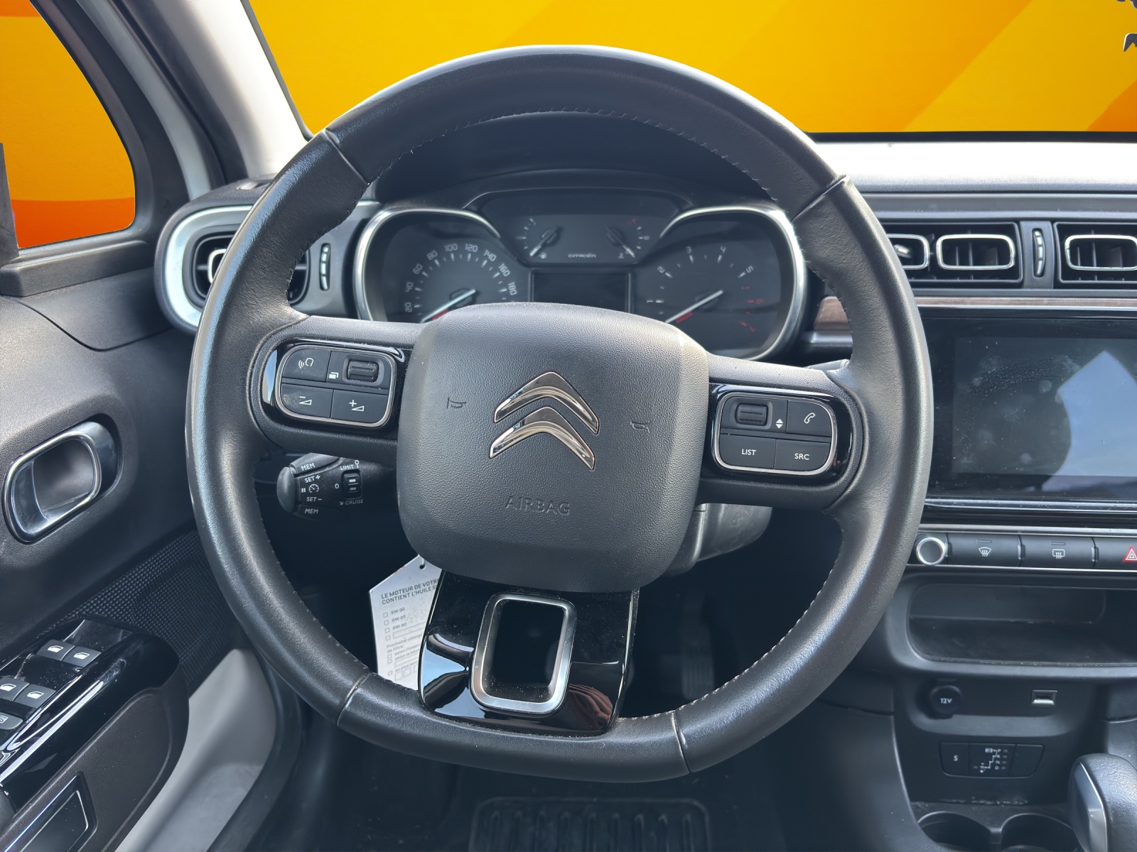CITROEN C3 1.2i PureTech Shine EAT6-image-10