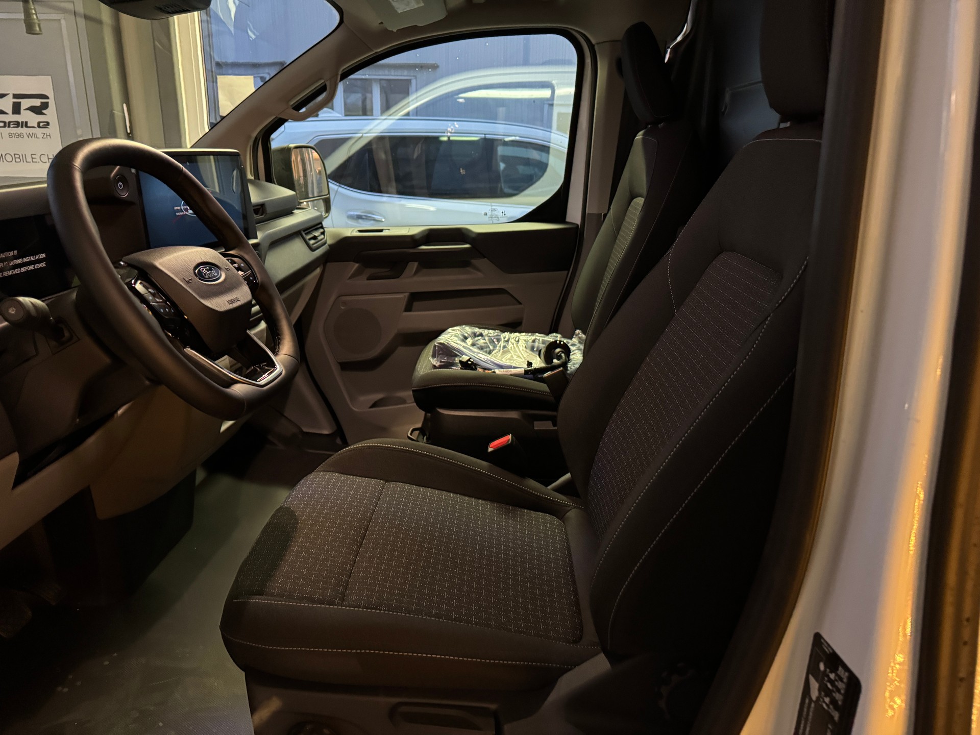 FORD Transit Custom Van 340 L2H1 65kWh Trend 🆕-image-10