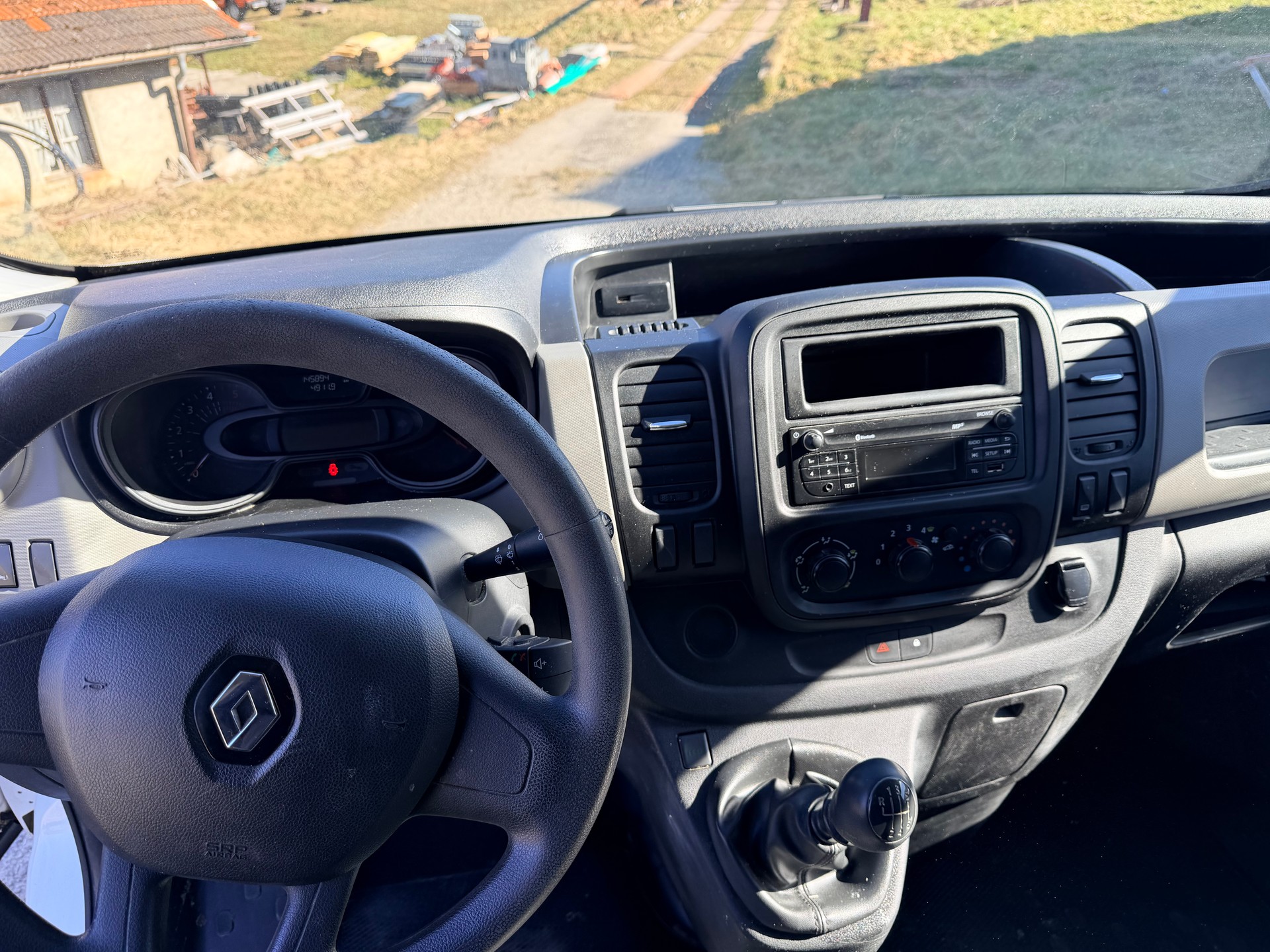 RENAULT Trafic 1.6 dCi 95 2.7t Access L1H1-image-3