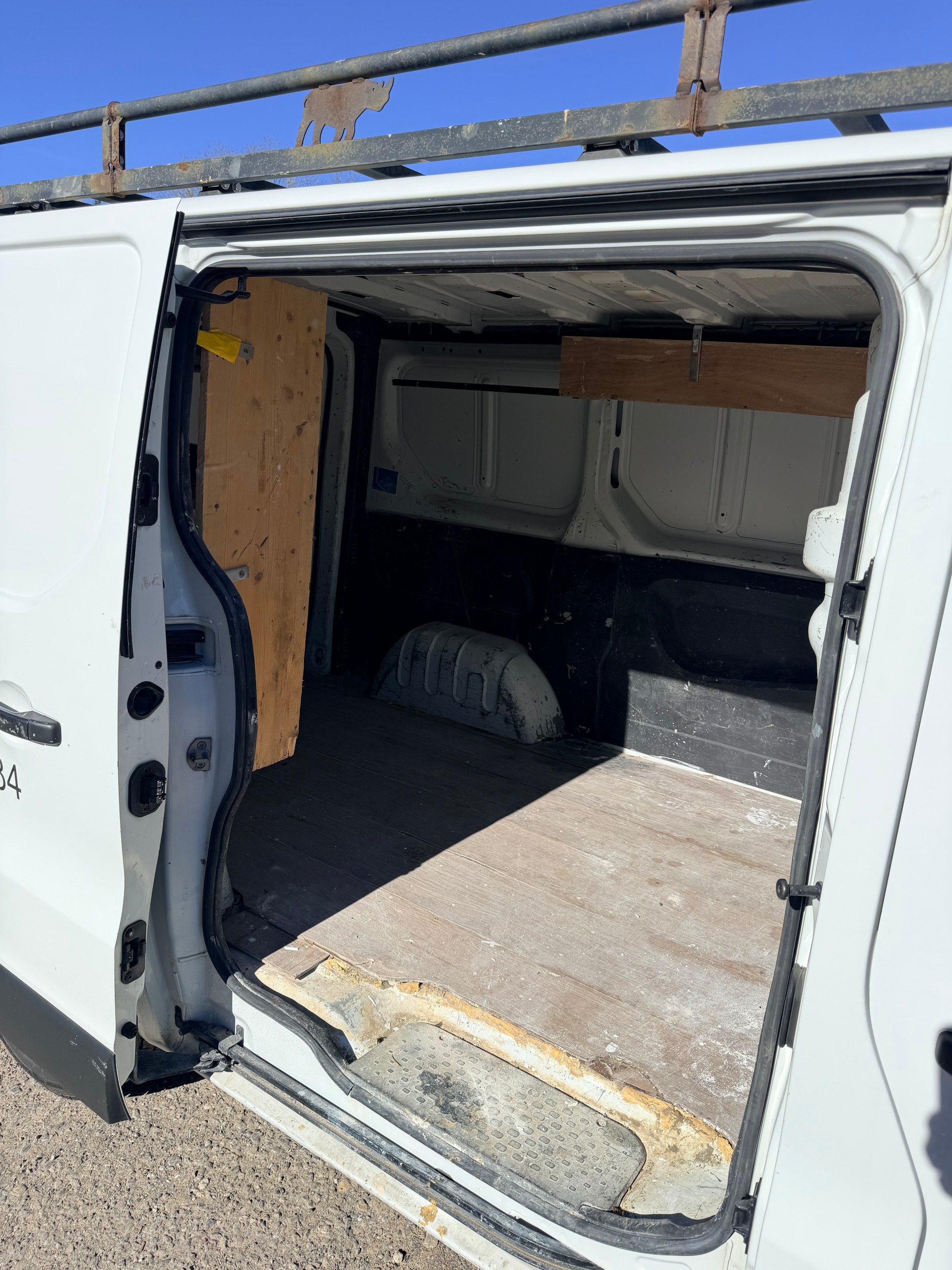 RENAULT Trafic 1.6 dCi 95 2.7t Access L1H1-image-5