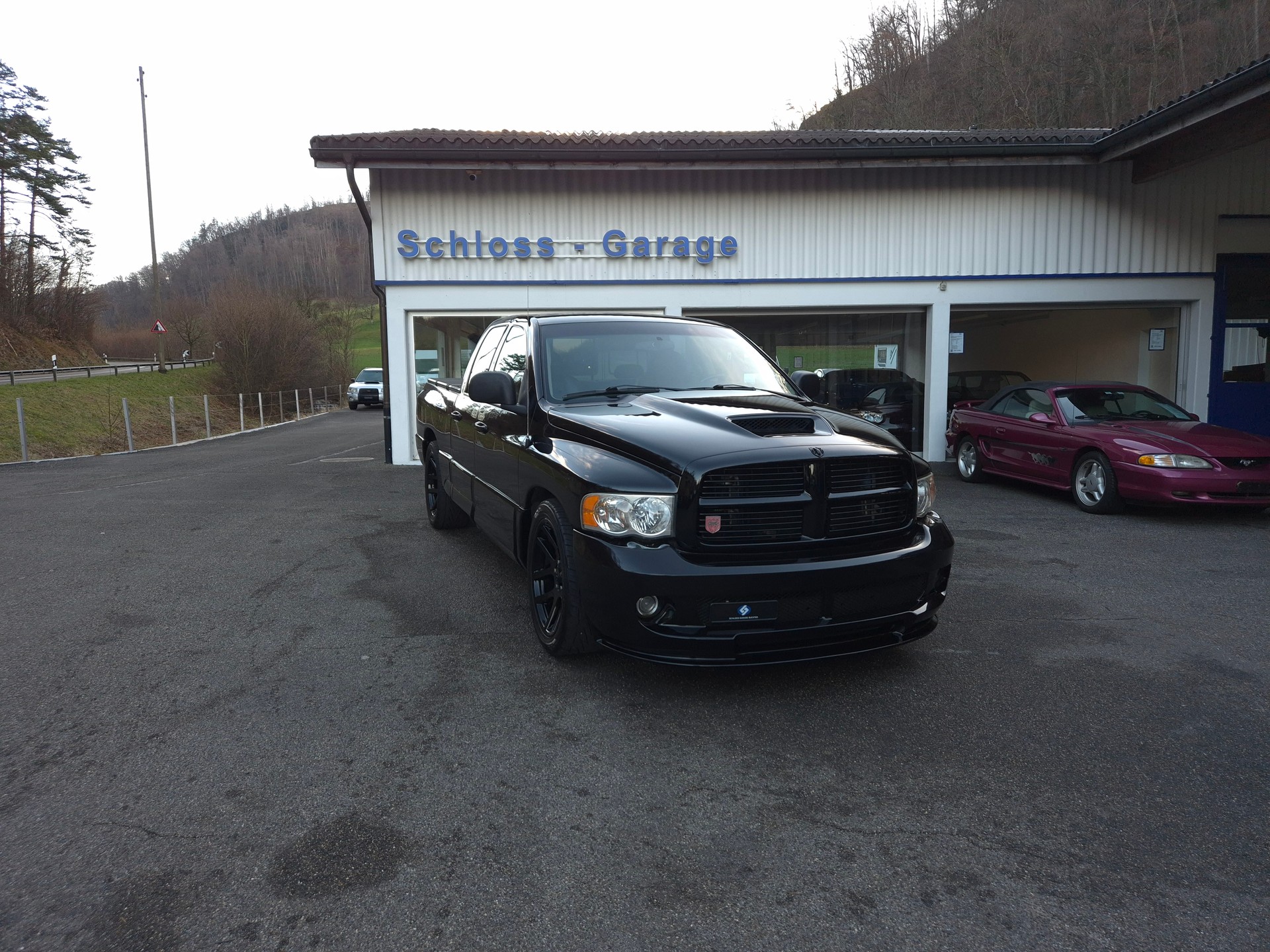 DODGE Ram 1500 SRT-10-image-1