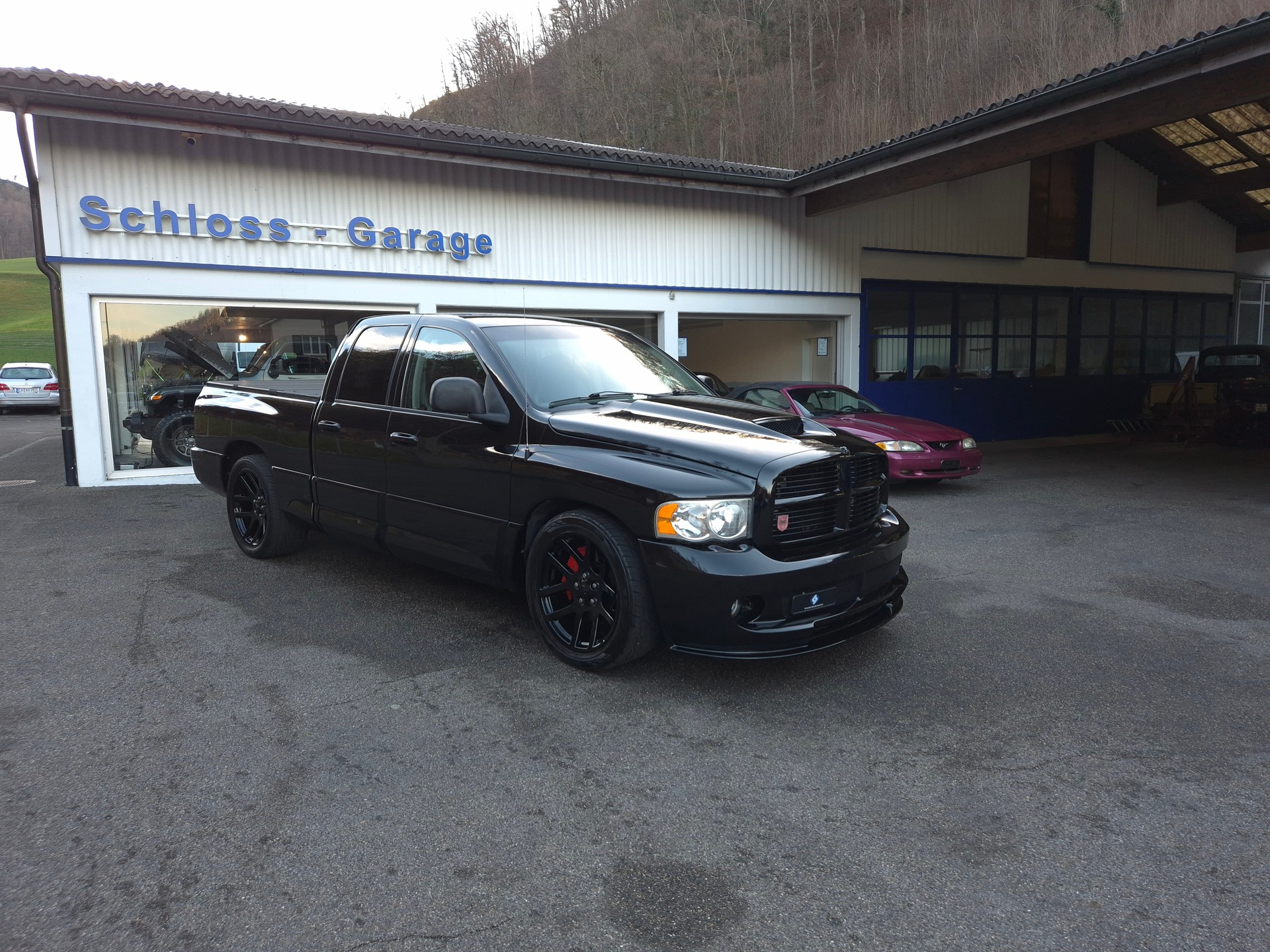 DODGE Ram 1500 SRT-10-image-0