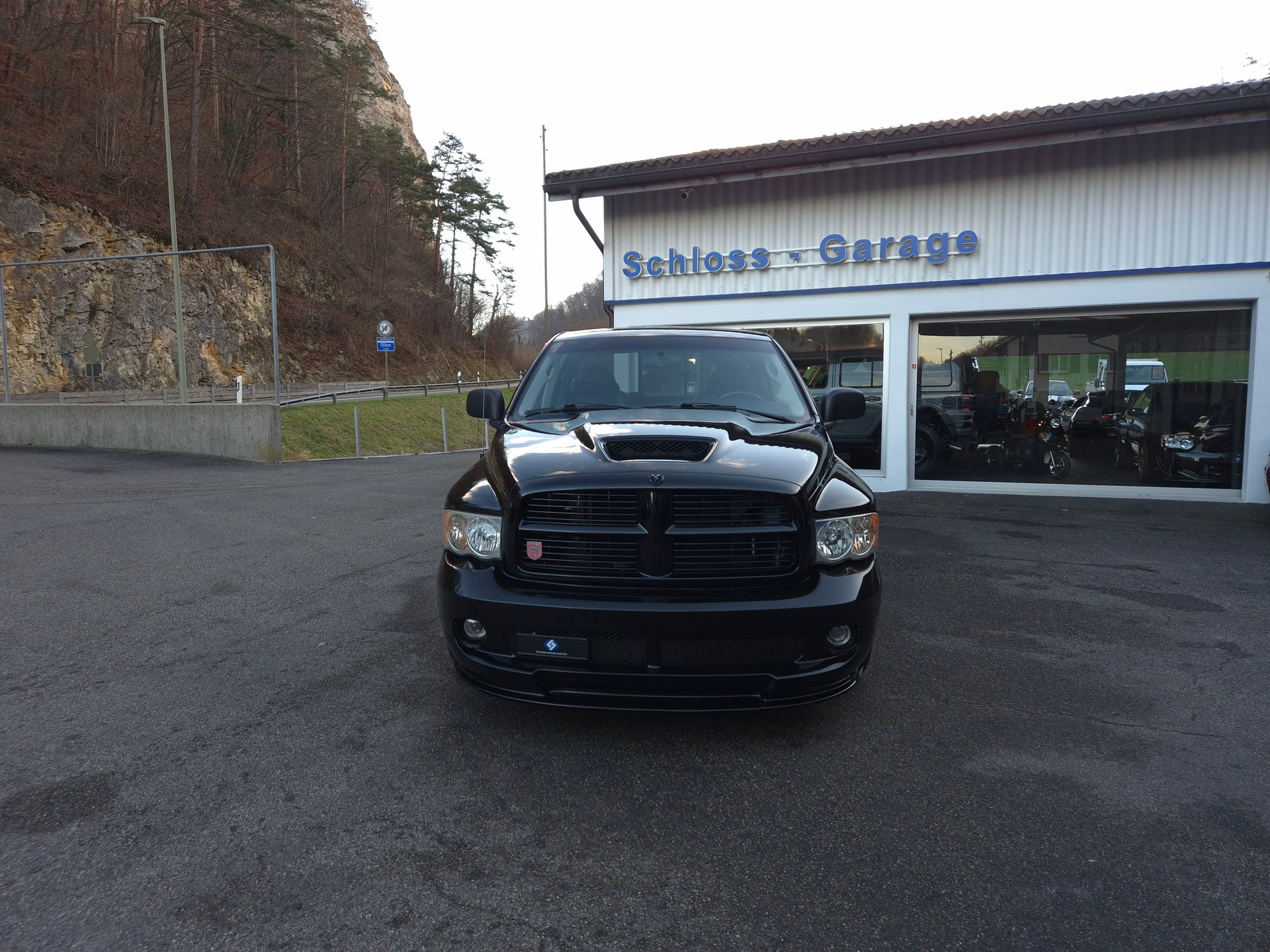 DODGE Ram 1500 SRT-10-image-3