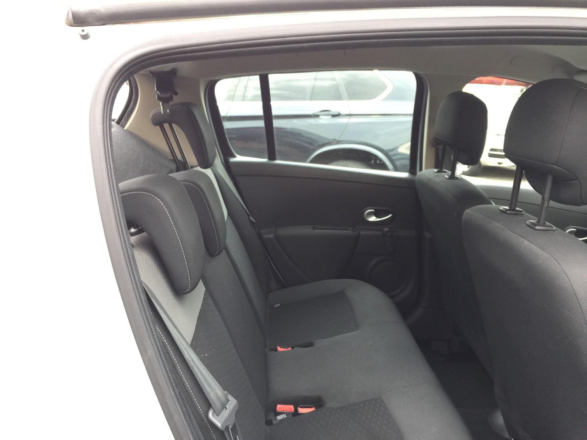 RENAULT Clio 1.2 16V Expression-image-8