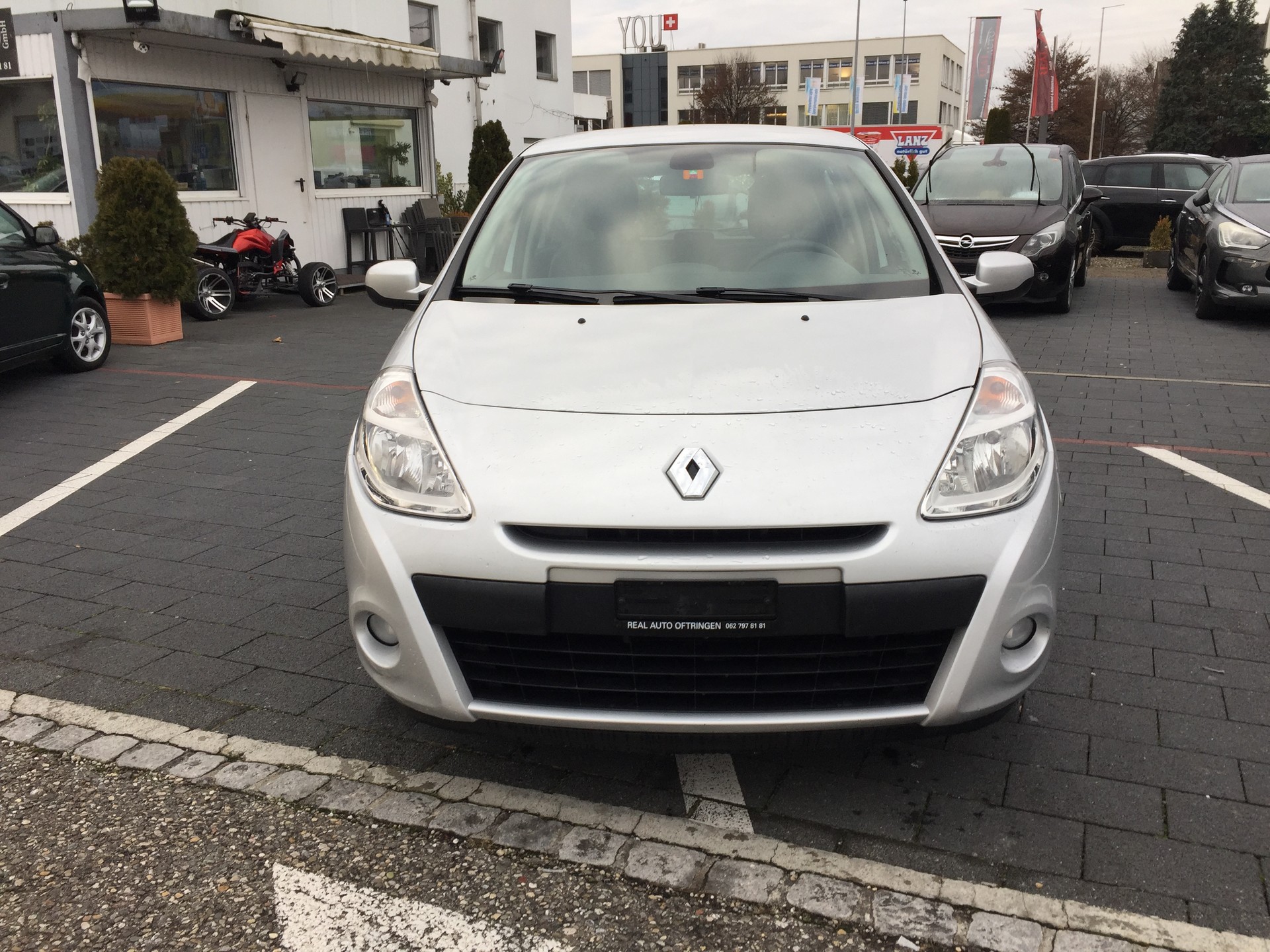 RENAULT Clio 1.2 16V Expression-image-0