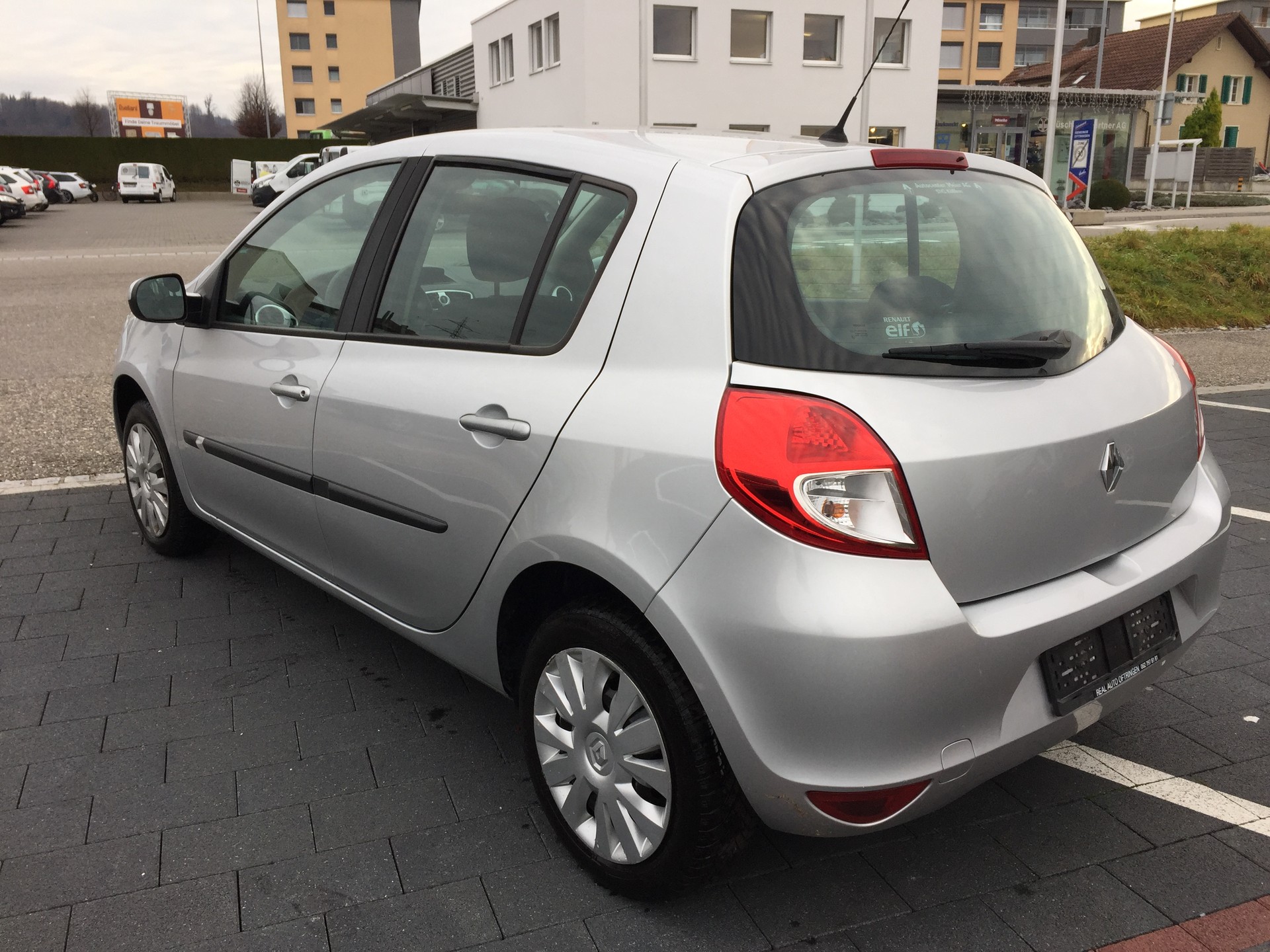 RENAULT Clio 1.2 16V Expression-image-4