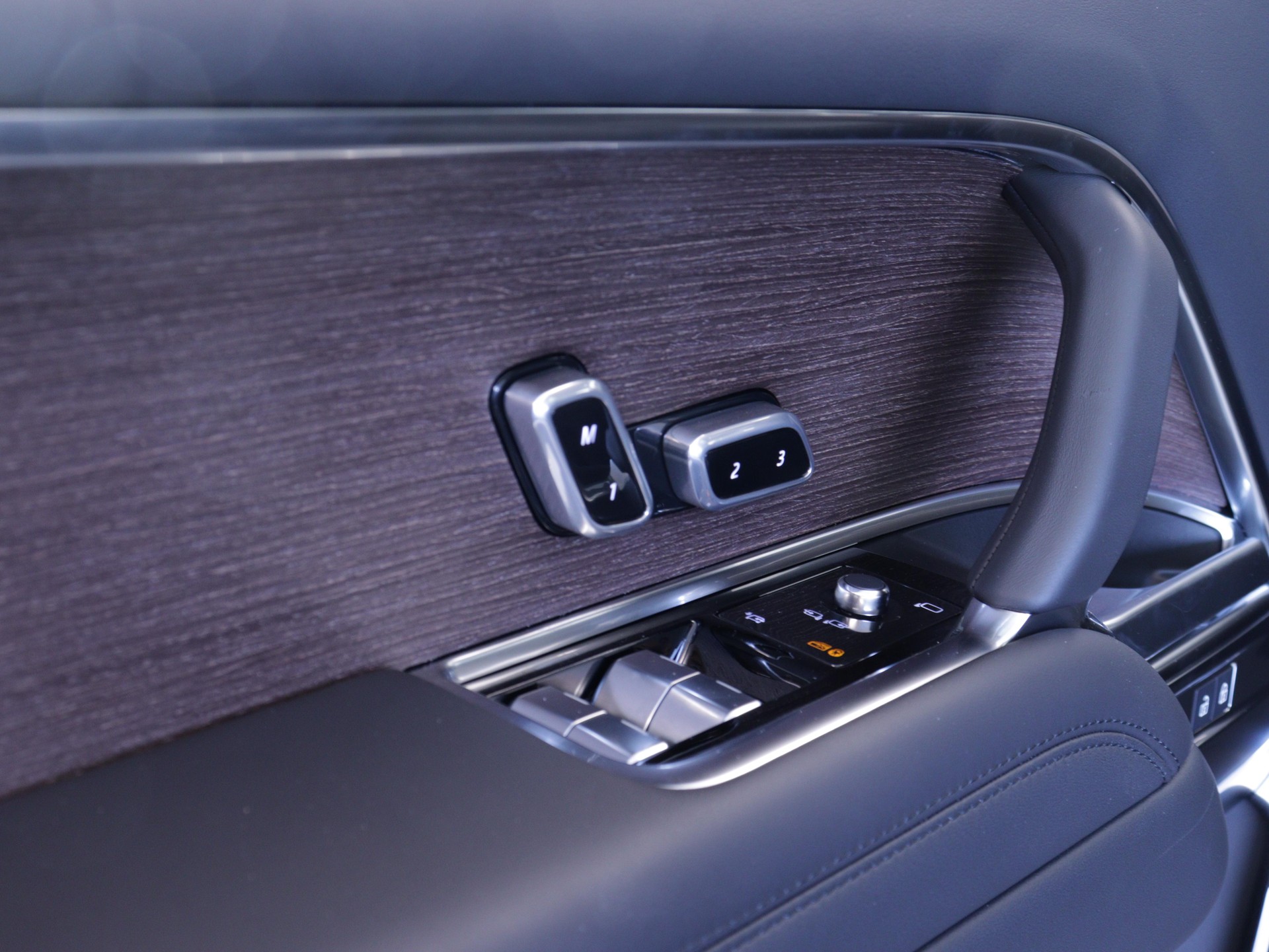 LAND ROVER Range Rover 3.0 D I6 350 HSE-image-9