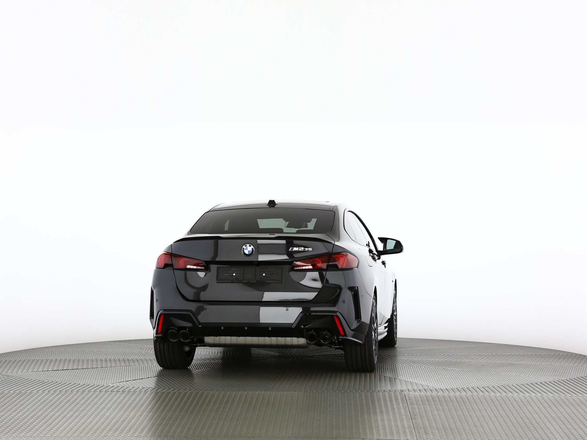 BMW M235i xDrive Gran Coupé-showroom-element-2