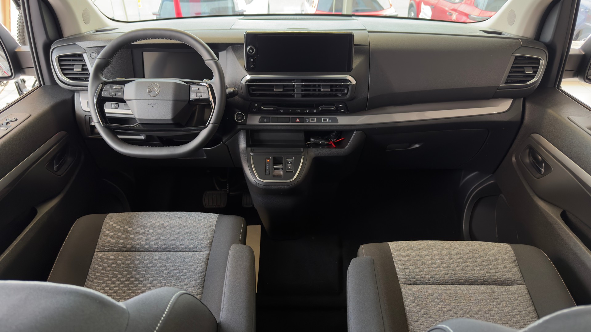 CITROEN Spacetourer Holidays 2.0 BlueH-image-6