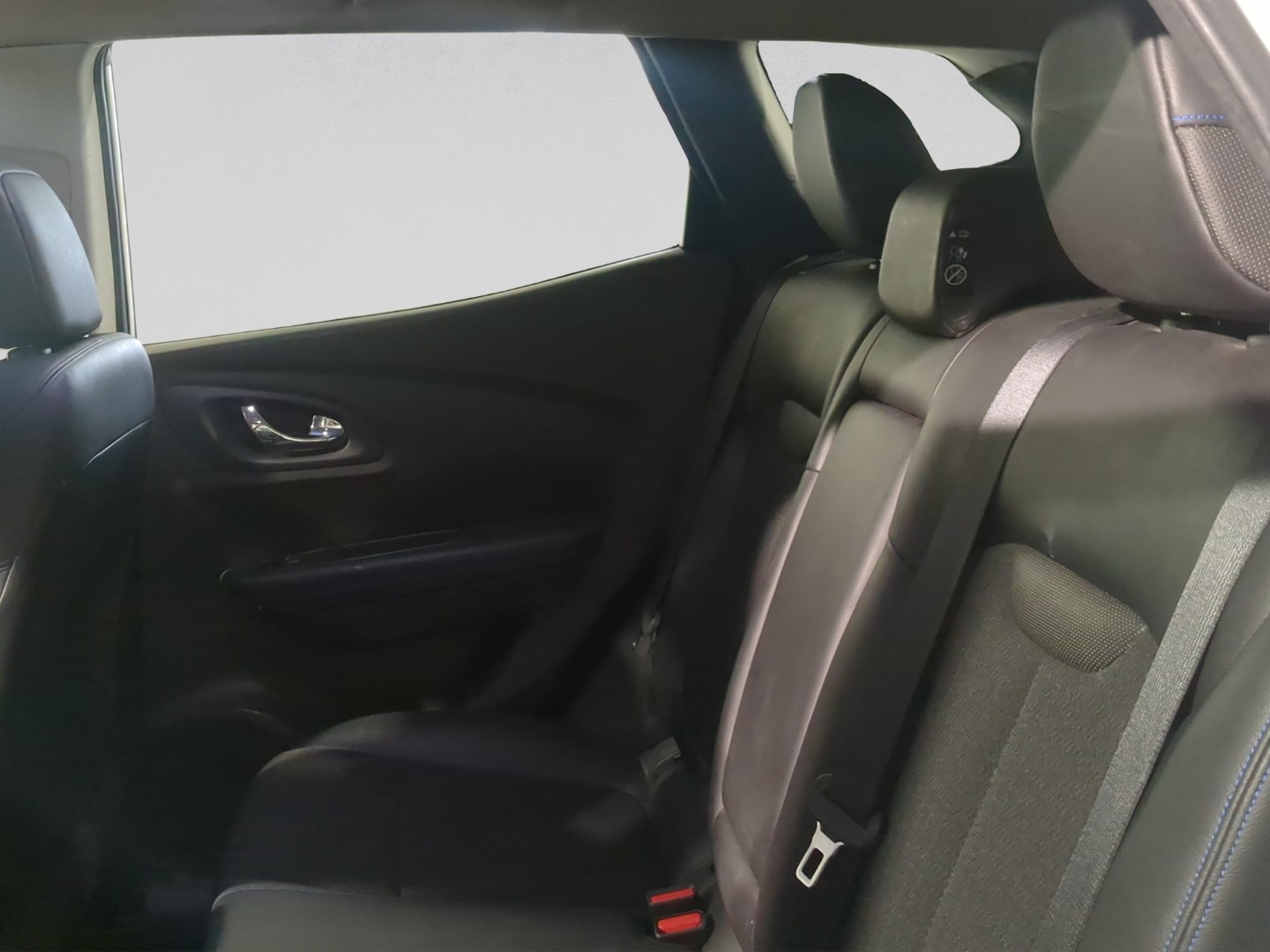 RENAULT Kadjar 1.6 dCi Intens 4x4-image-14