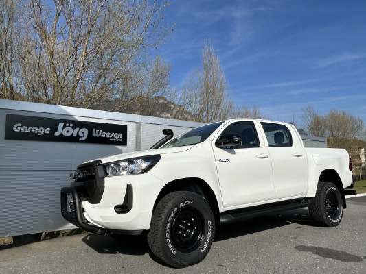 TOYOTA Hilux 2.8d Comf. DC 4x4-image-0