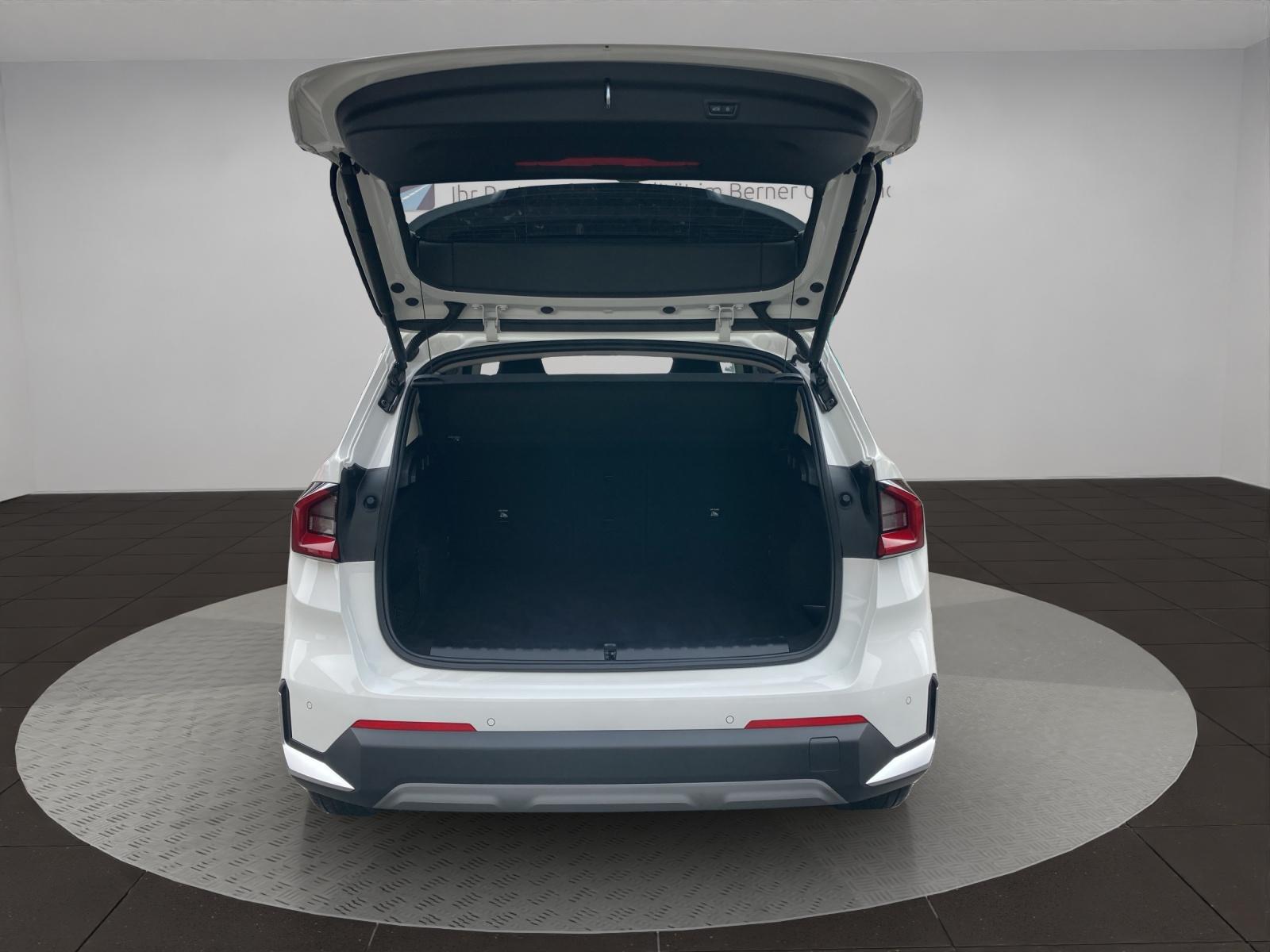 BMW X1 20d xDrive-image-16