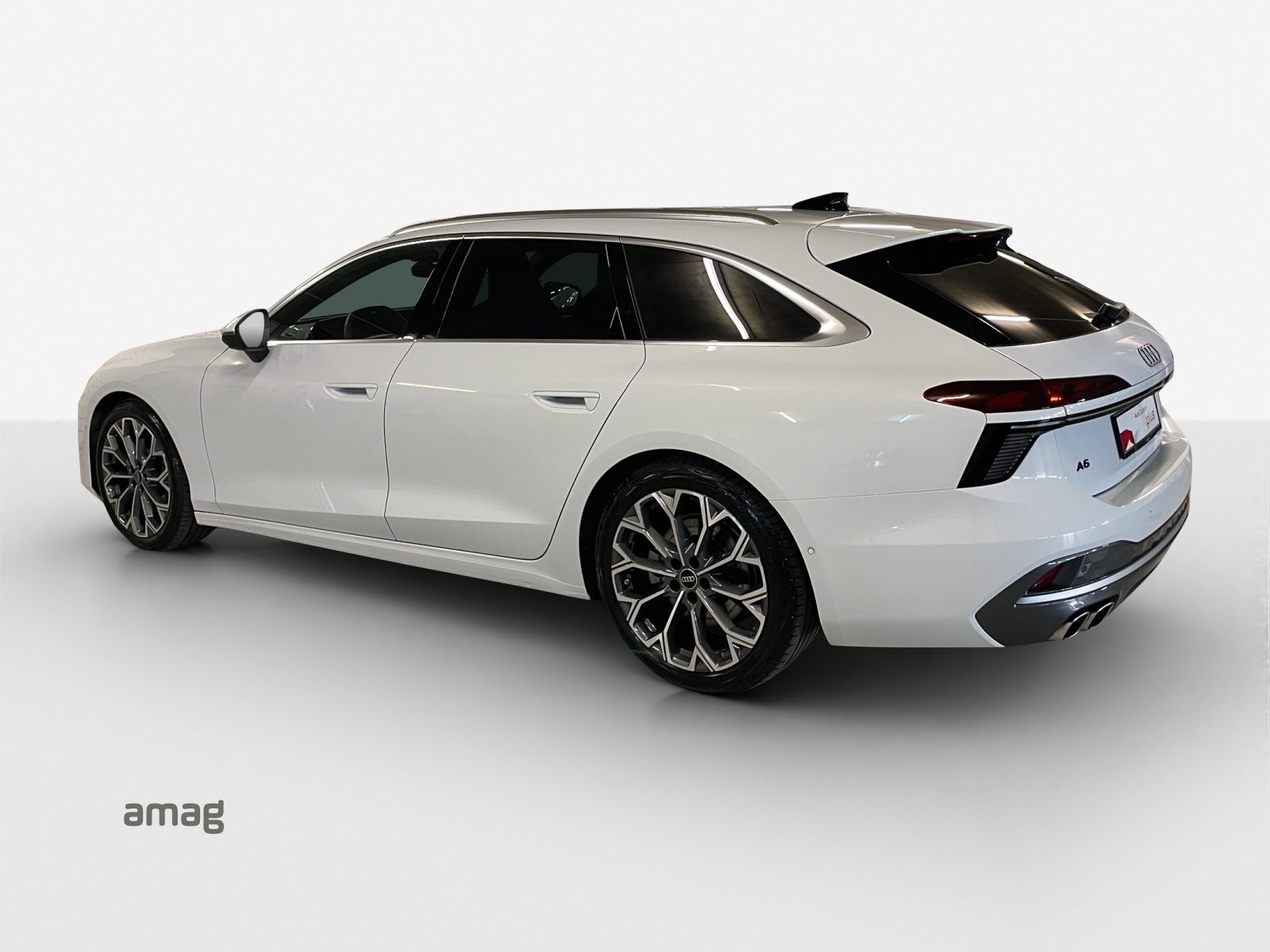 AUDI A6 Avant TDI quattro 150 kW S tronic-image-2