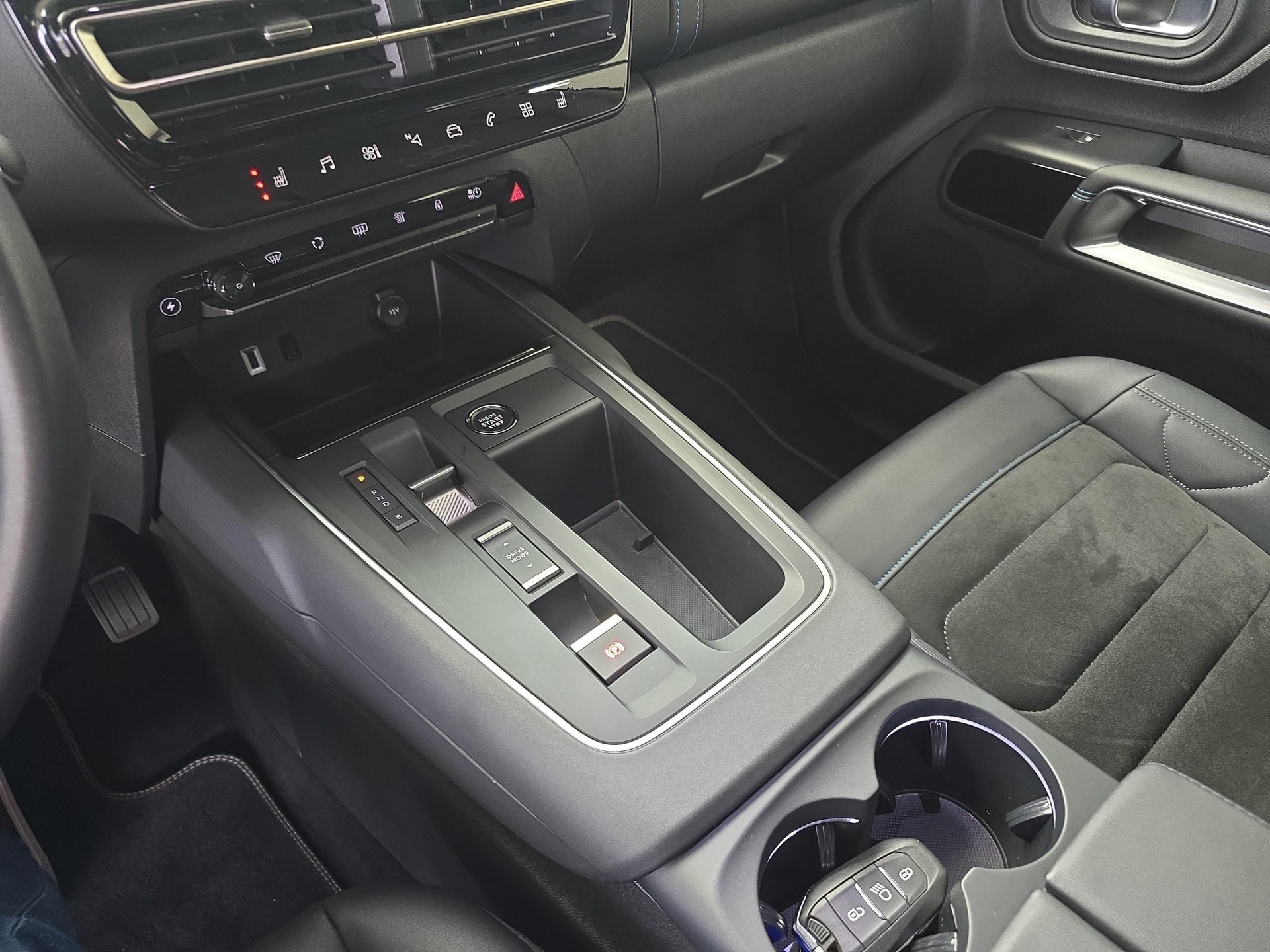 CITROEN C5 Aircross 1.6 Plug-in Hybrid Shine-image-15
