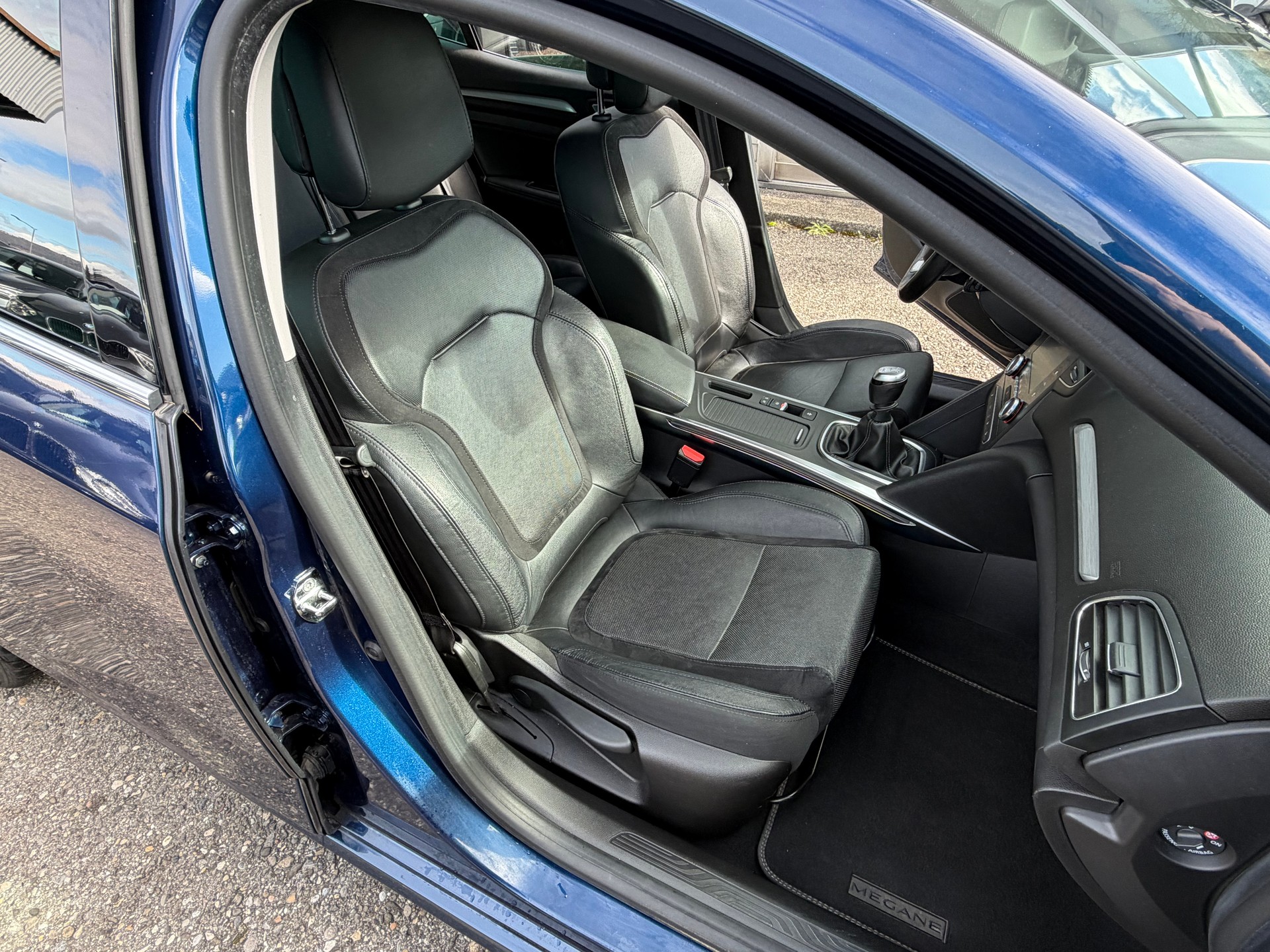 RENAULT Mégane 1.3 16V Turbo Intens-image-10