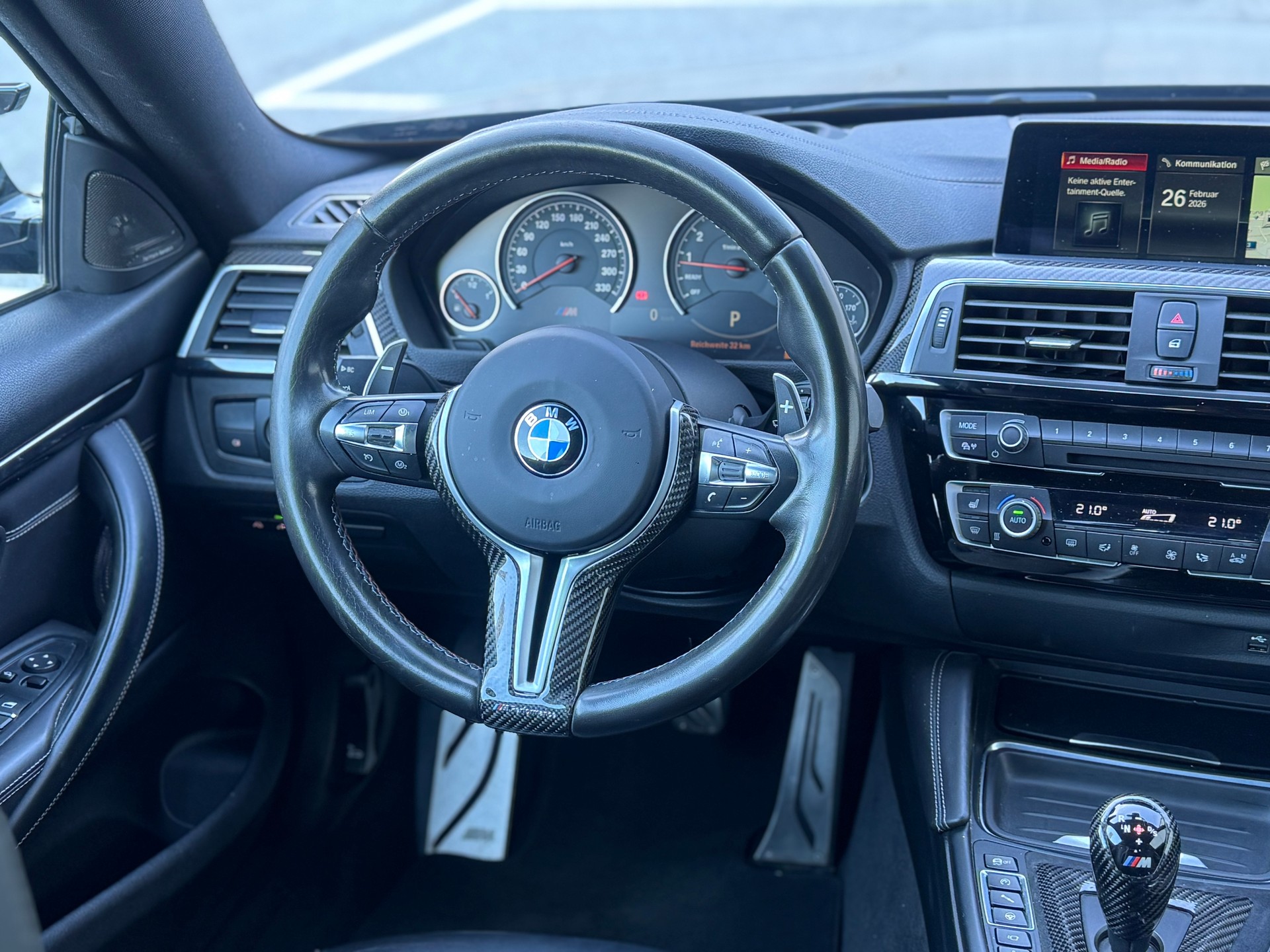 BMW M4 Coupé Competition DKG-image-15
